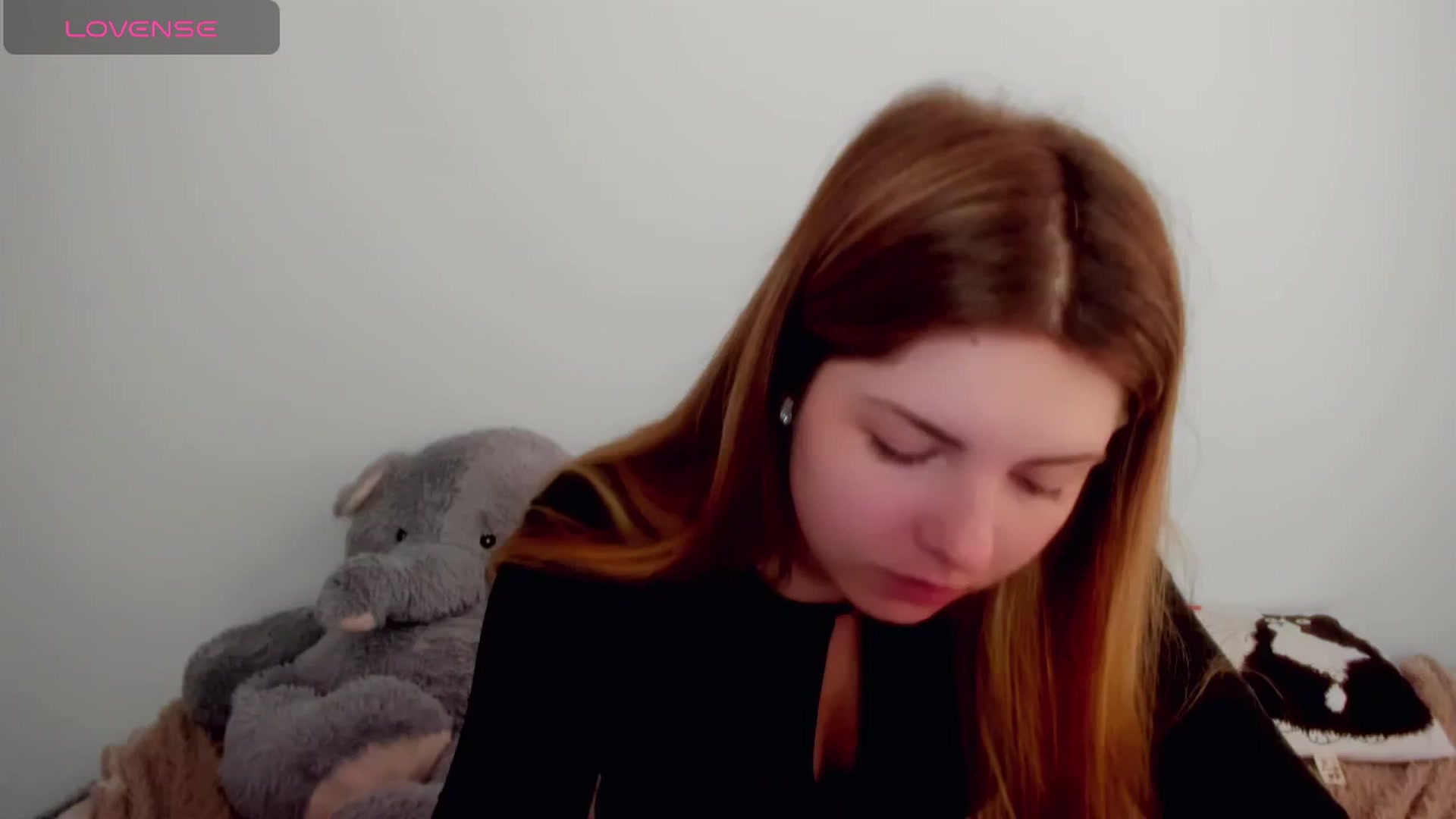Gallery image thumbnail from Miriam_Mills's myfreecams stream on, 04/23/2024, 10:24 image 11 of 20