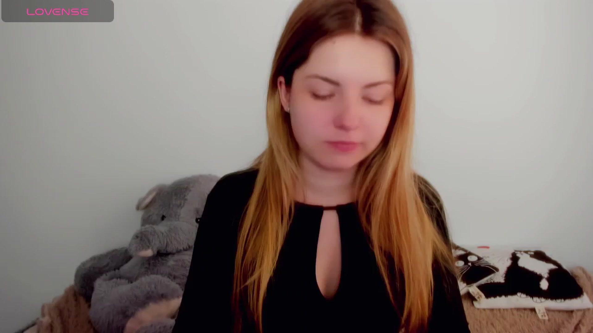 Gallery image thumbnail from Miriam_Mills's myfreecams stream on, 04/23/2024, 10:24 image 19 of 20