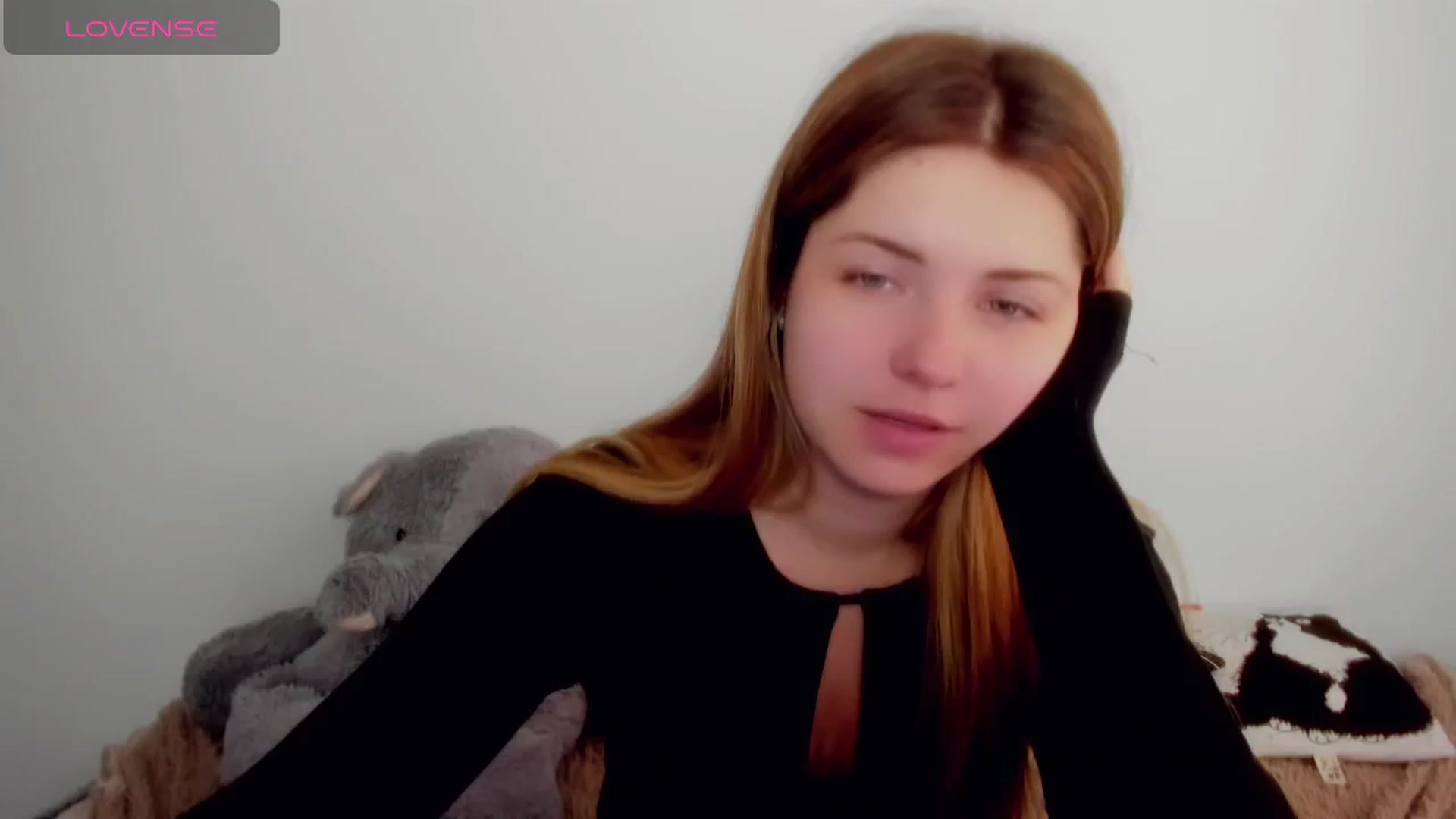 Gallery image thumbnail from Miriam_Mills's myfreecams stream on, 04/23/2024, 10:24 image 7 of 20