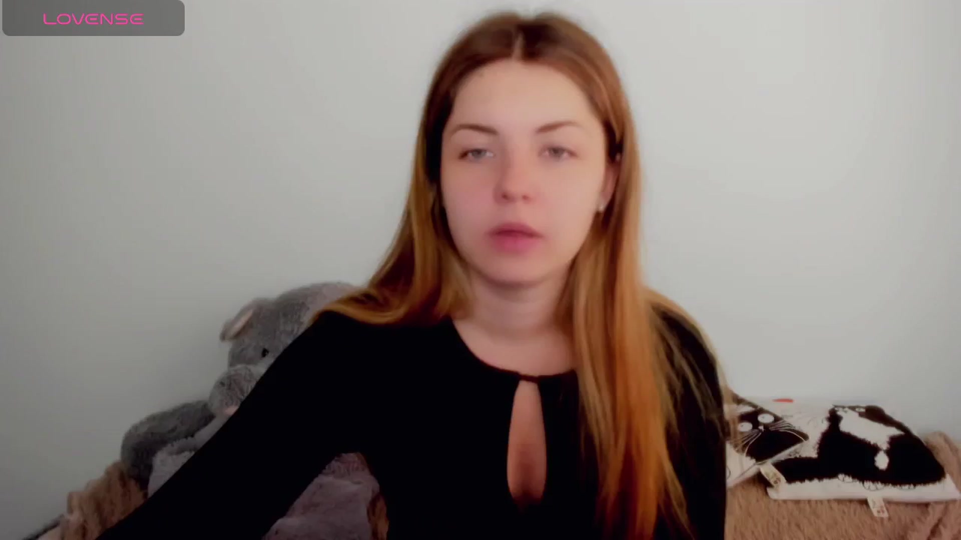 Gallery image thumbnail from Miriam_Mills's myfreecams stream on, 04/23/2024, 10:24 image 6 of 20