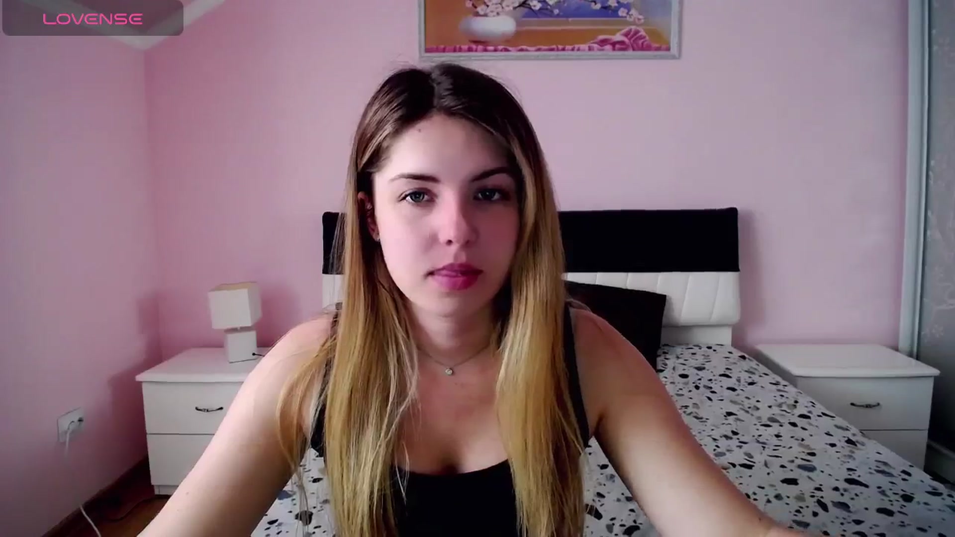 Gallery image thumbnail from Miriam_Mills's myfreecams stream on, 05/03/2024, 10:33 image 4 of 20