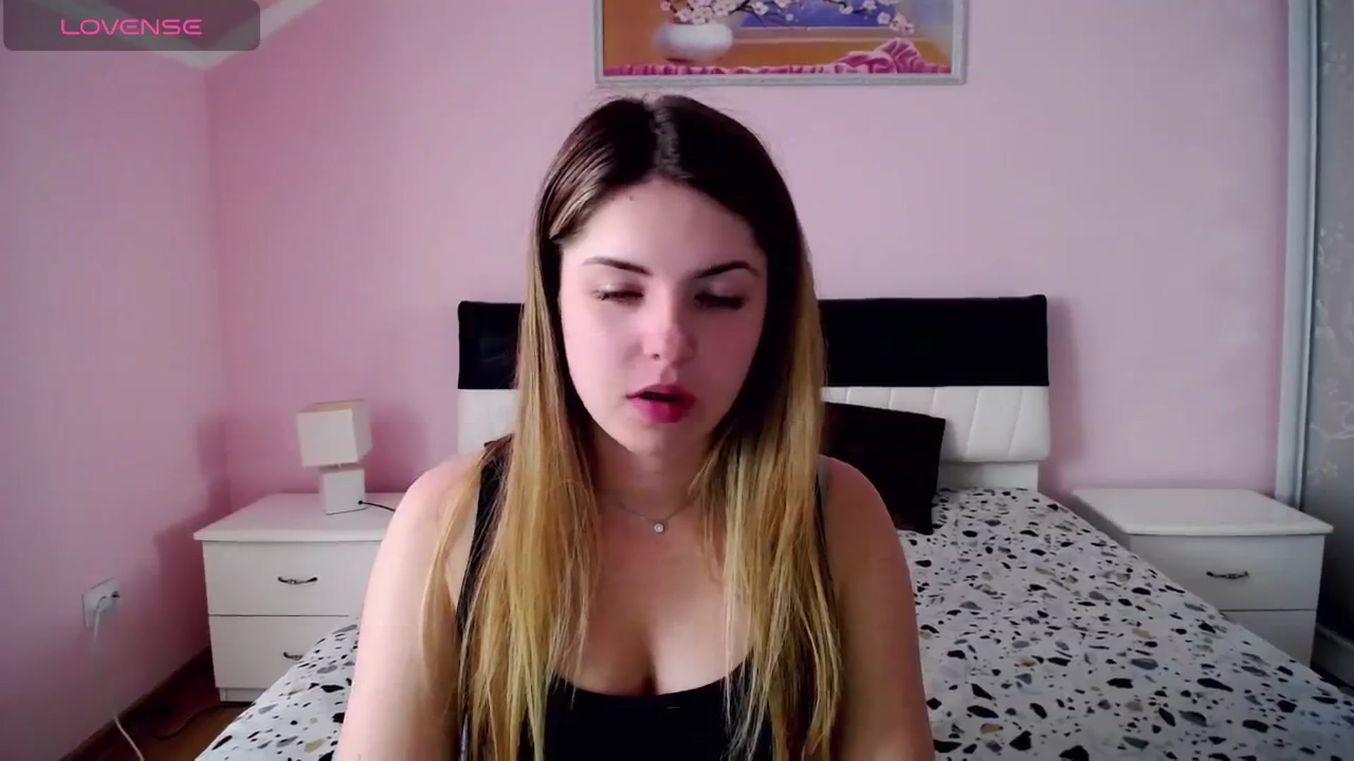 Gallery image thumbnail from Miriam_Mills's myfreecams stream on, 05/03/2024, 10:33 image 20 of 20