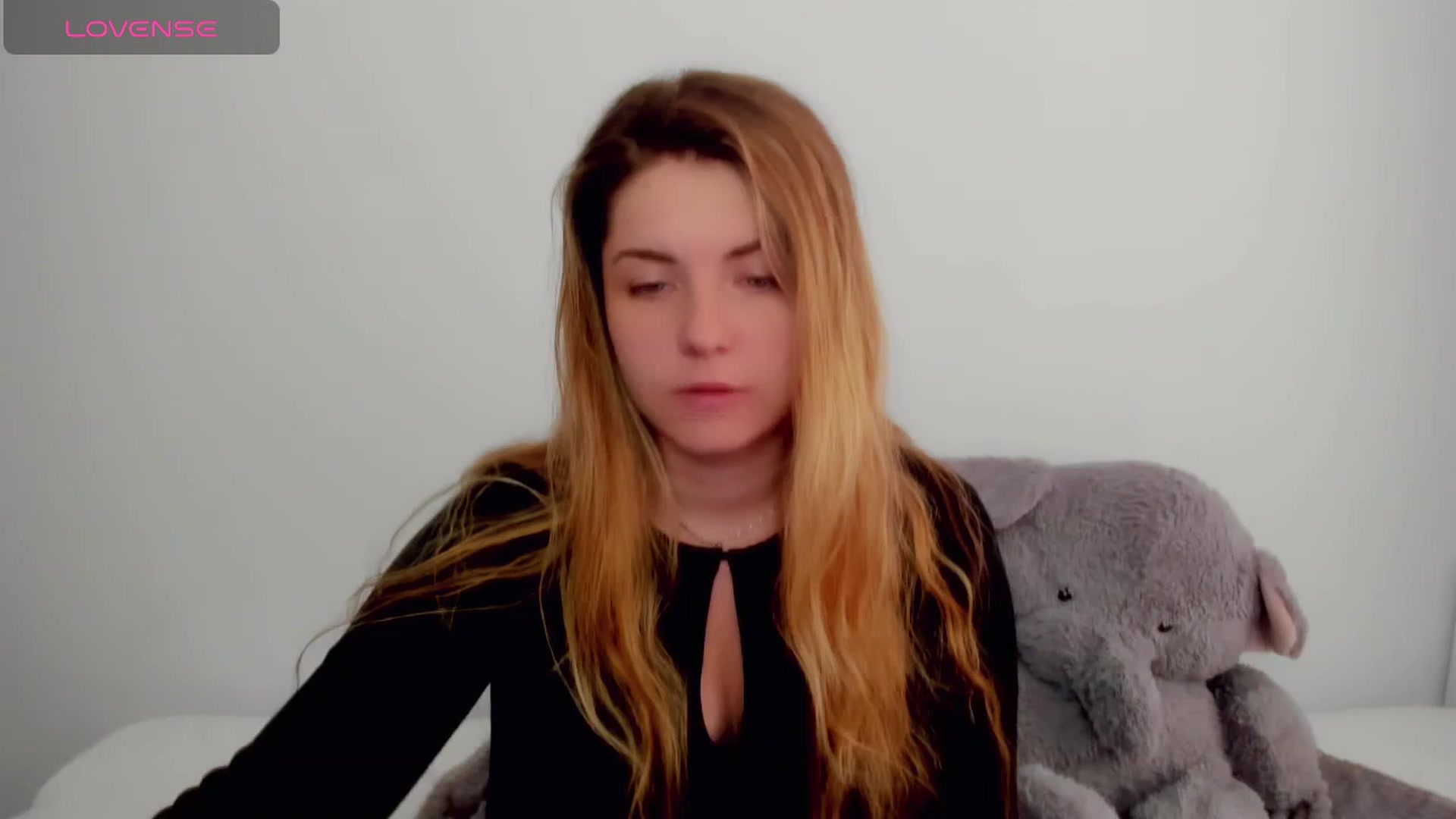 Gallery image thumbnail from Miriam_Mills's myfreecams stream on, 05/13/2024, 08:02 image 15 of 20