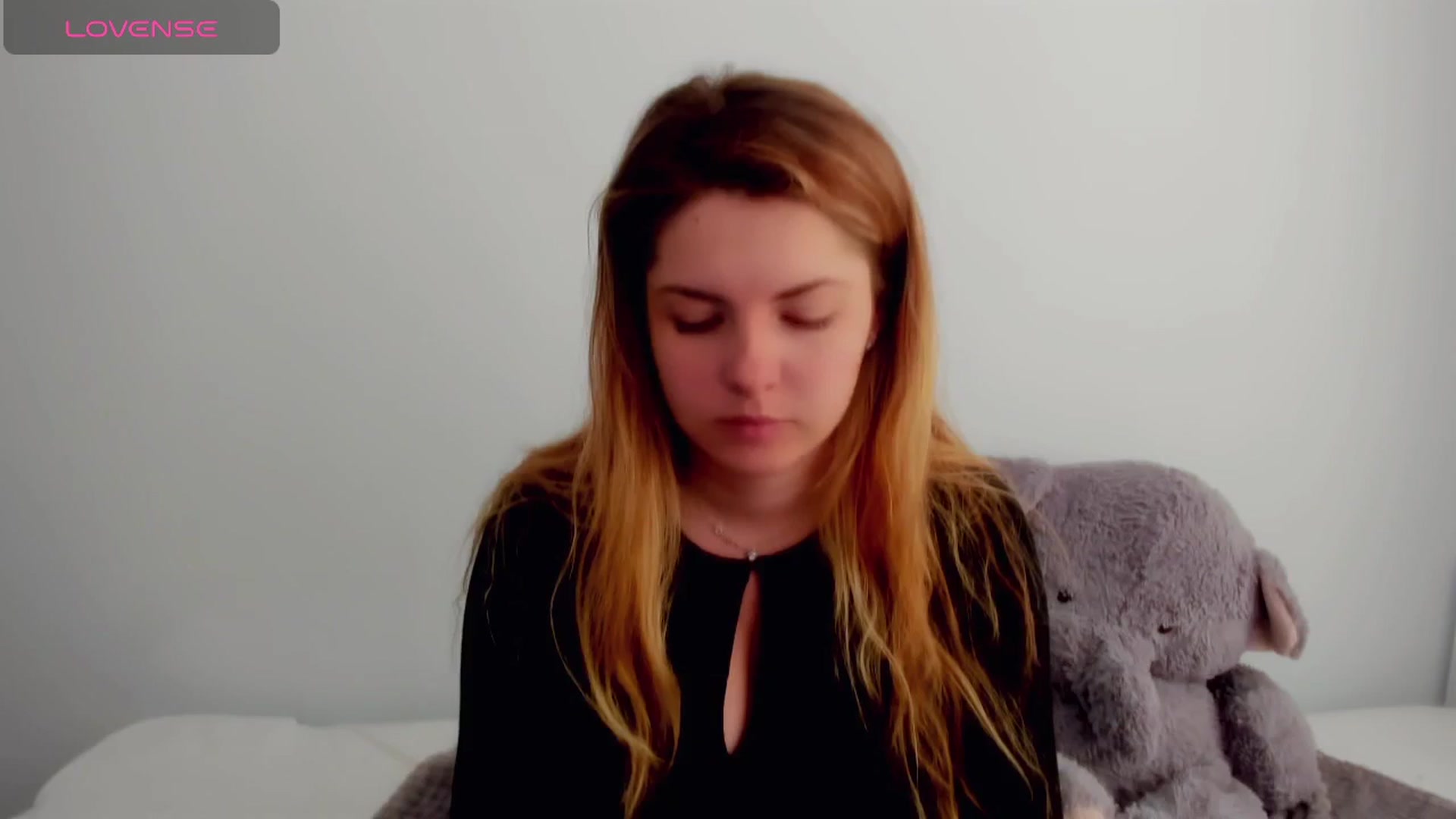 Gallery image thumbnail from Miriam_Mills's myfreecams stream on, 05/13/2024, 08:02 image 6 of 20