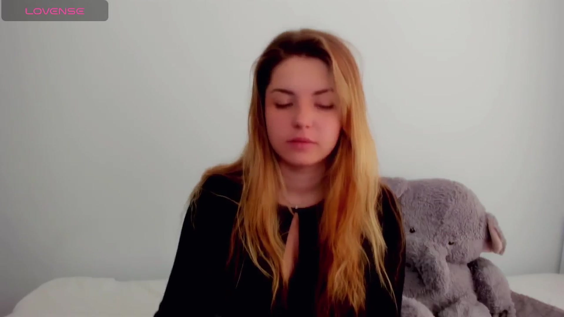 Gallery image thumbnail from Miriam_Mills's myfreecams stream on, 05/13/2024, 08:02 image 18 of 20