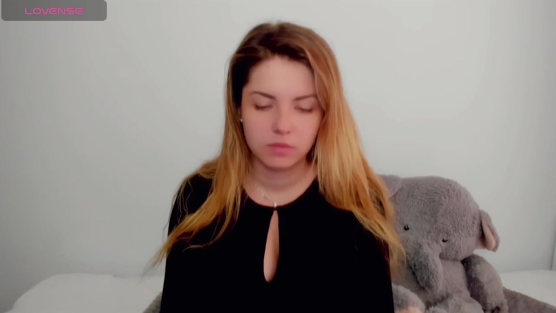 Gallery image thumbnail from Miriam_Mills's myfreecams stream on, 05/13/2024, 08:02 image 2 of 20