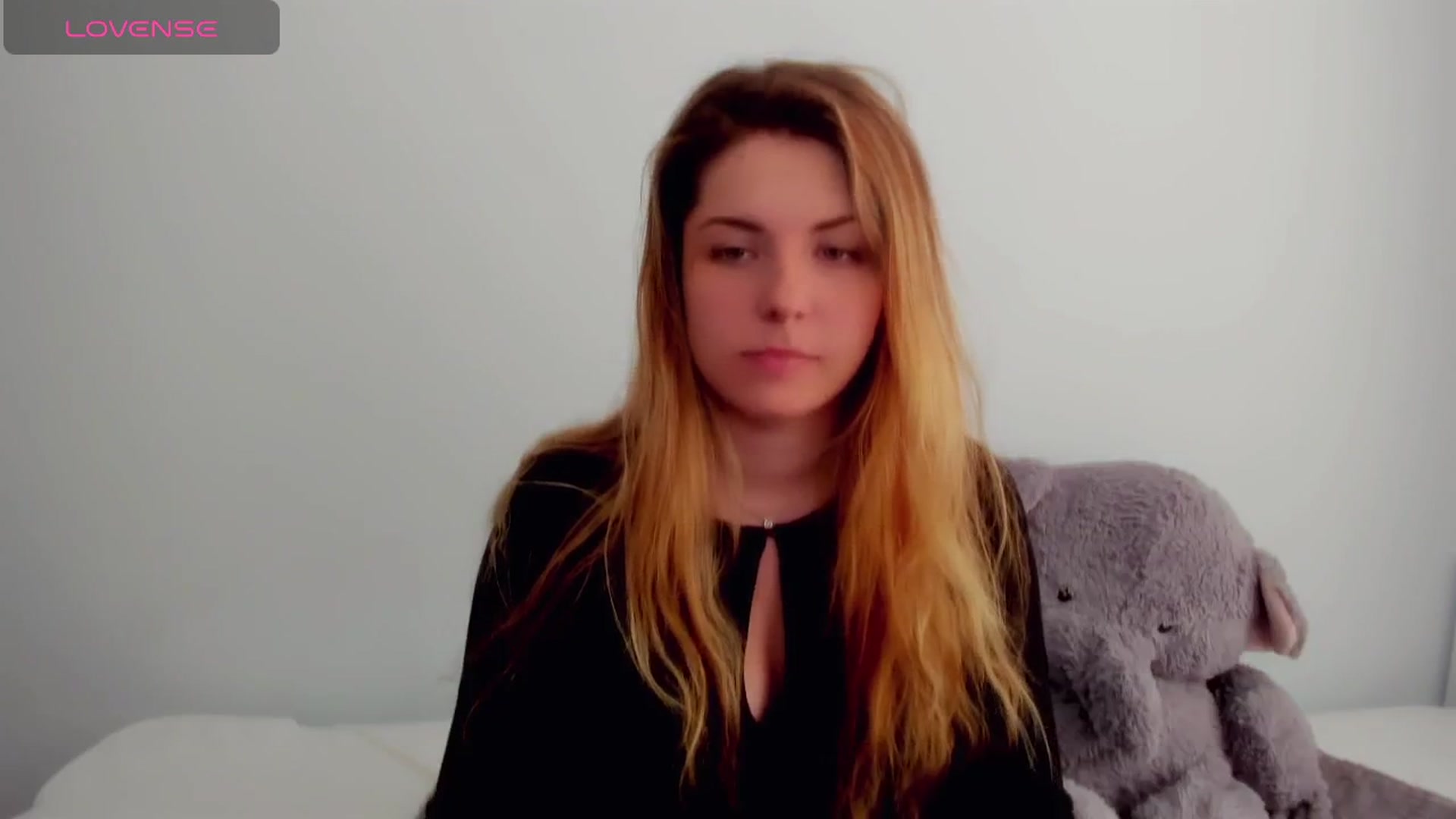 Gallery image thumbnail from Miriam_Mills's myfreecams stream on, 05/13/2024, 08:02 image 16 of 20