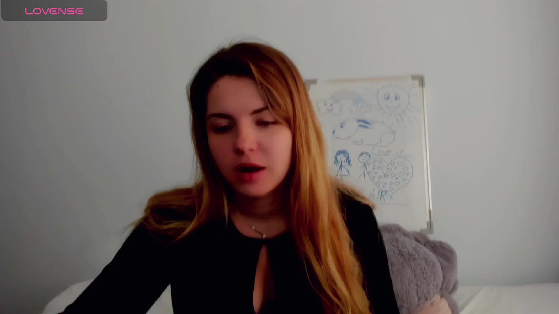 Gallery image thumbnail from Miriam_Mills's myfreecams stream on, 05/13/2024, 09:24 image 3 of 20
