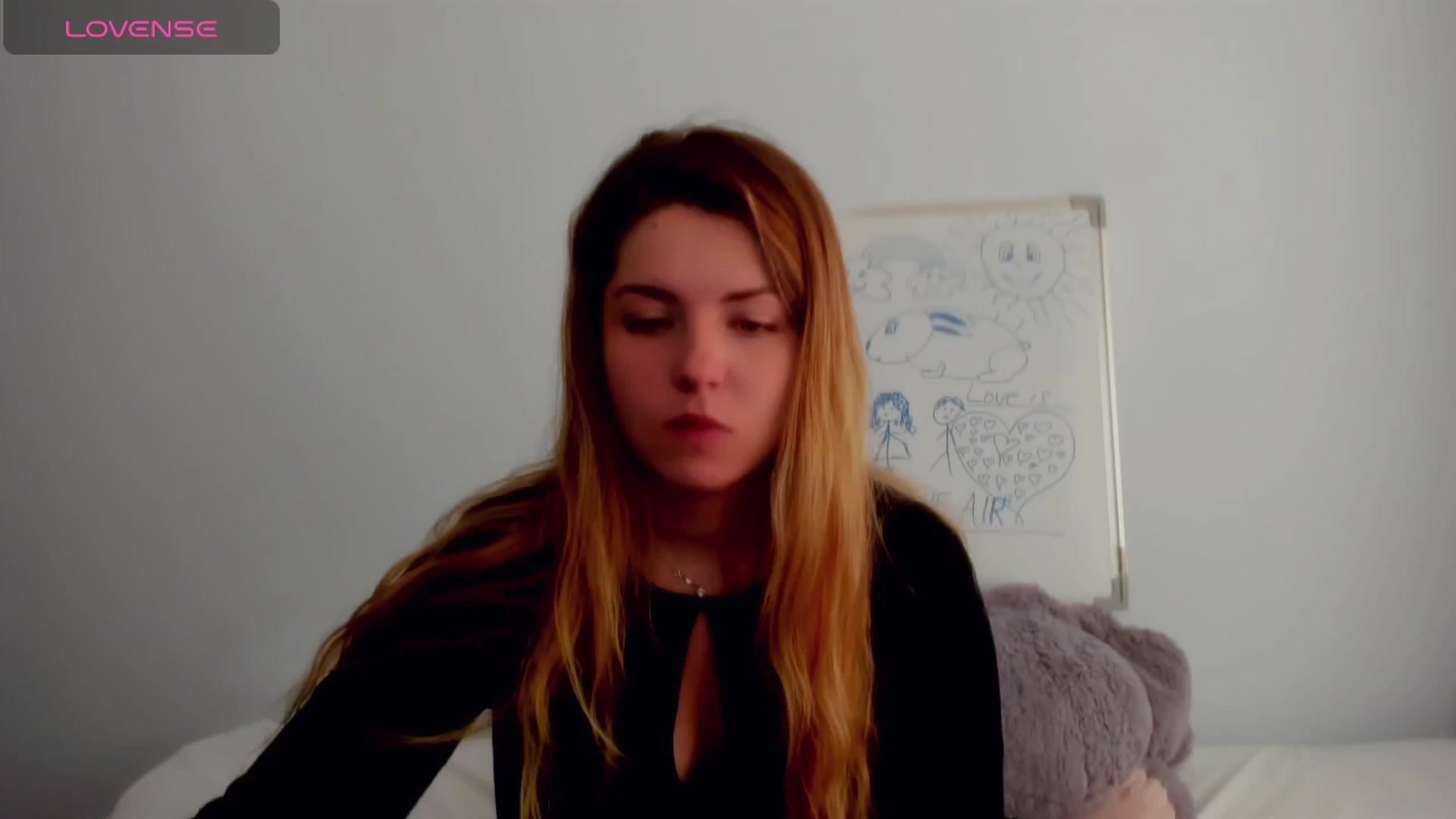 Gallery image thumbnail from Miriam_Mills's myfreecams stream on, 05/13/2024, 09:24 image 17 of 20