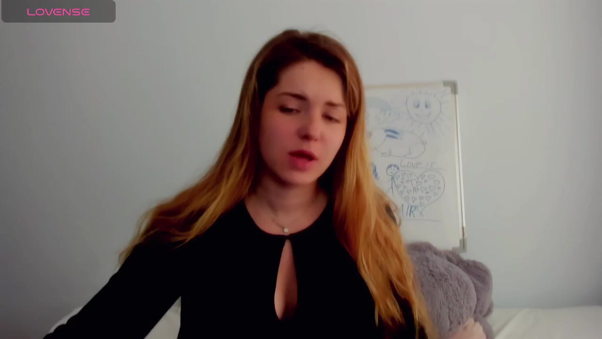 Gallery image thumbnail from Miriam_Mills's myfreecams stream on, 05/13/2024, 09:24 image 2 of 20