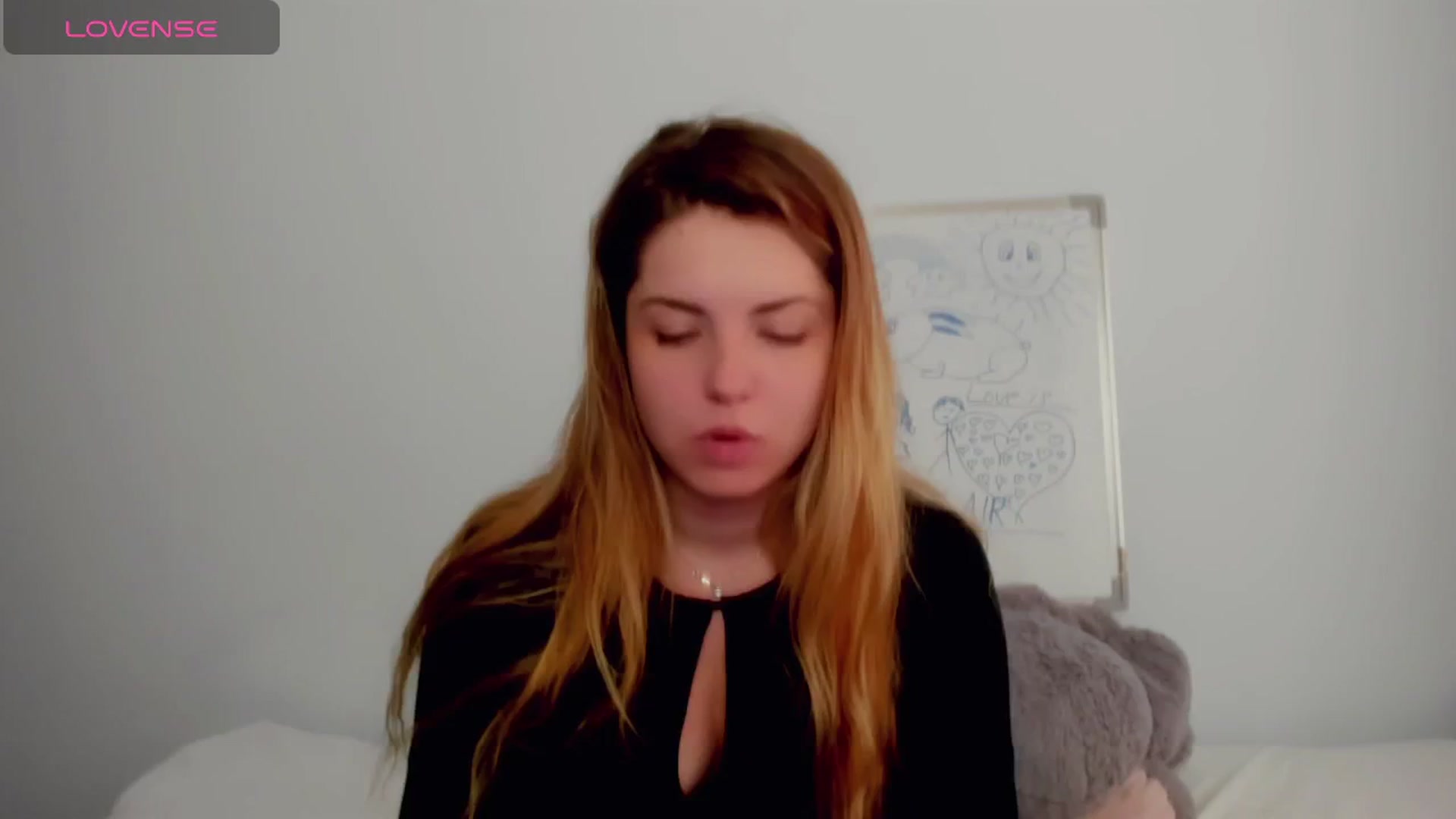 Gallery image thumbnail from Miriam_Mills's myfreecams stream on, 05/13/2024, 09:24 image 12 of 20