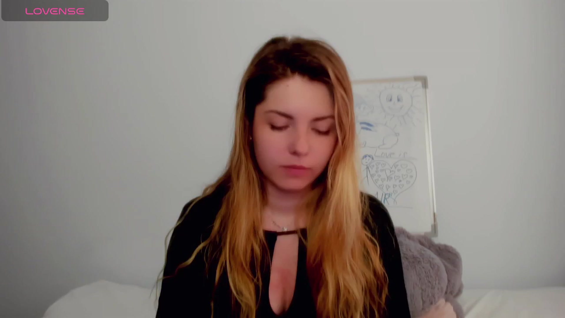 Gallery image thumbnail from Miriam_Mills's myfreecams stream on, 05/13/2024, 10:02 image 14 of 20
