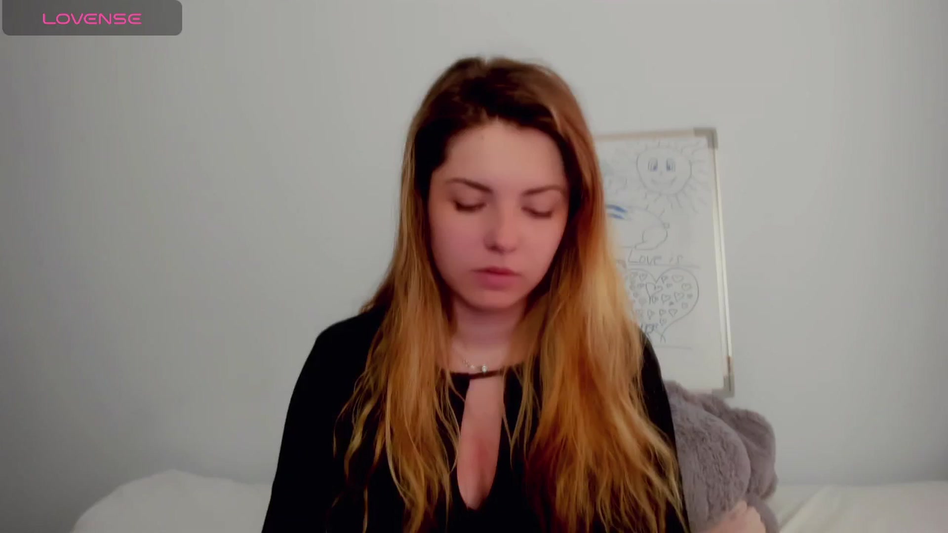 Gallery image thumbnail from Miriam_Mills's myfreecams stream on, 05/13/2024, 10:02 image 18 of 20