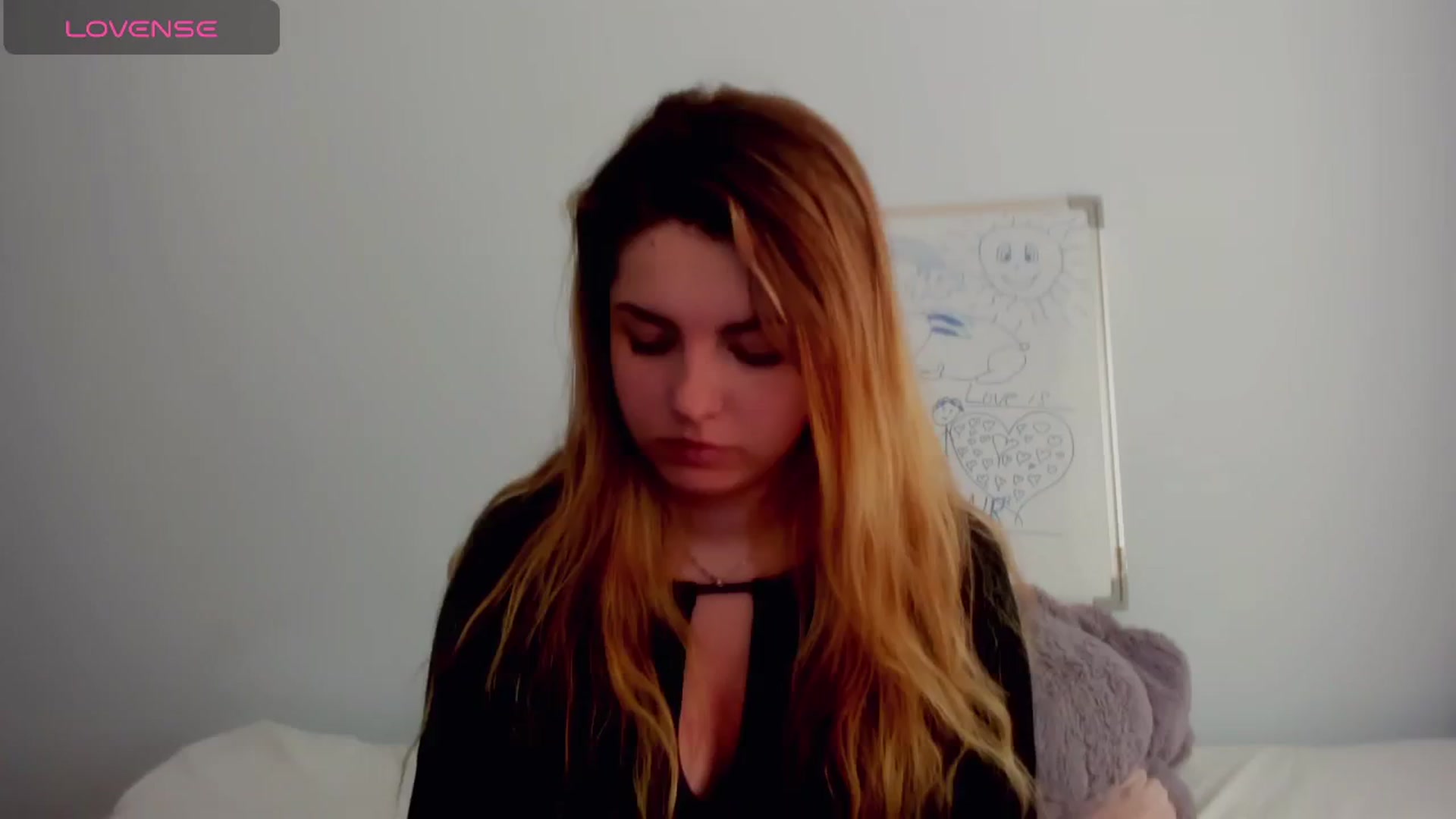 Gallery image thumbnail from Miriam_Mills's myfreecams stream on, 05/13/2024, 10:02 image 6 of 20