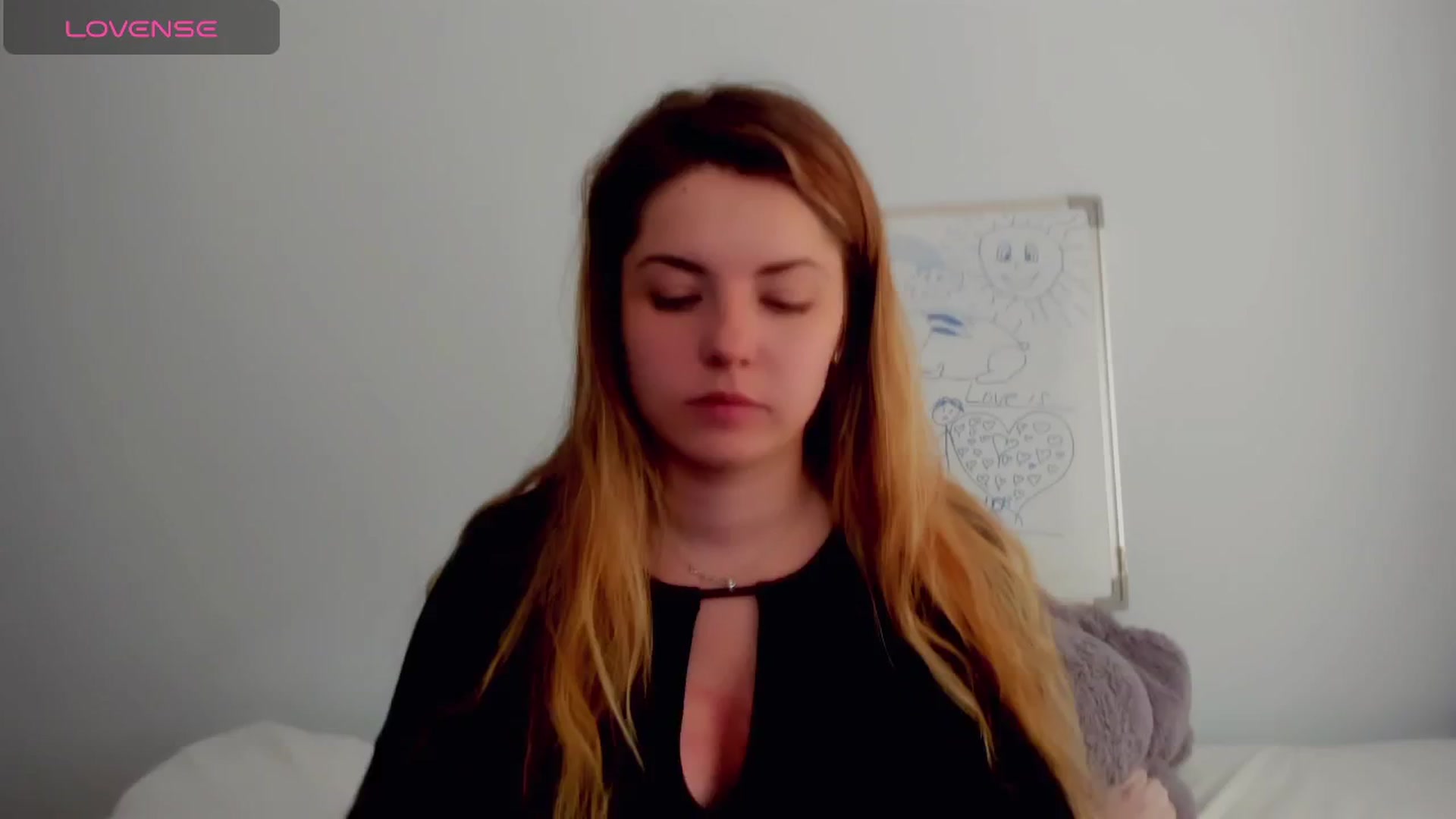 Gallery image thumbnail from Miriam_Mills's myfreecams stream on, 05/13/2024, 10:02 image 8 of 20