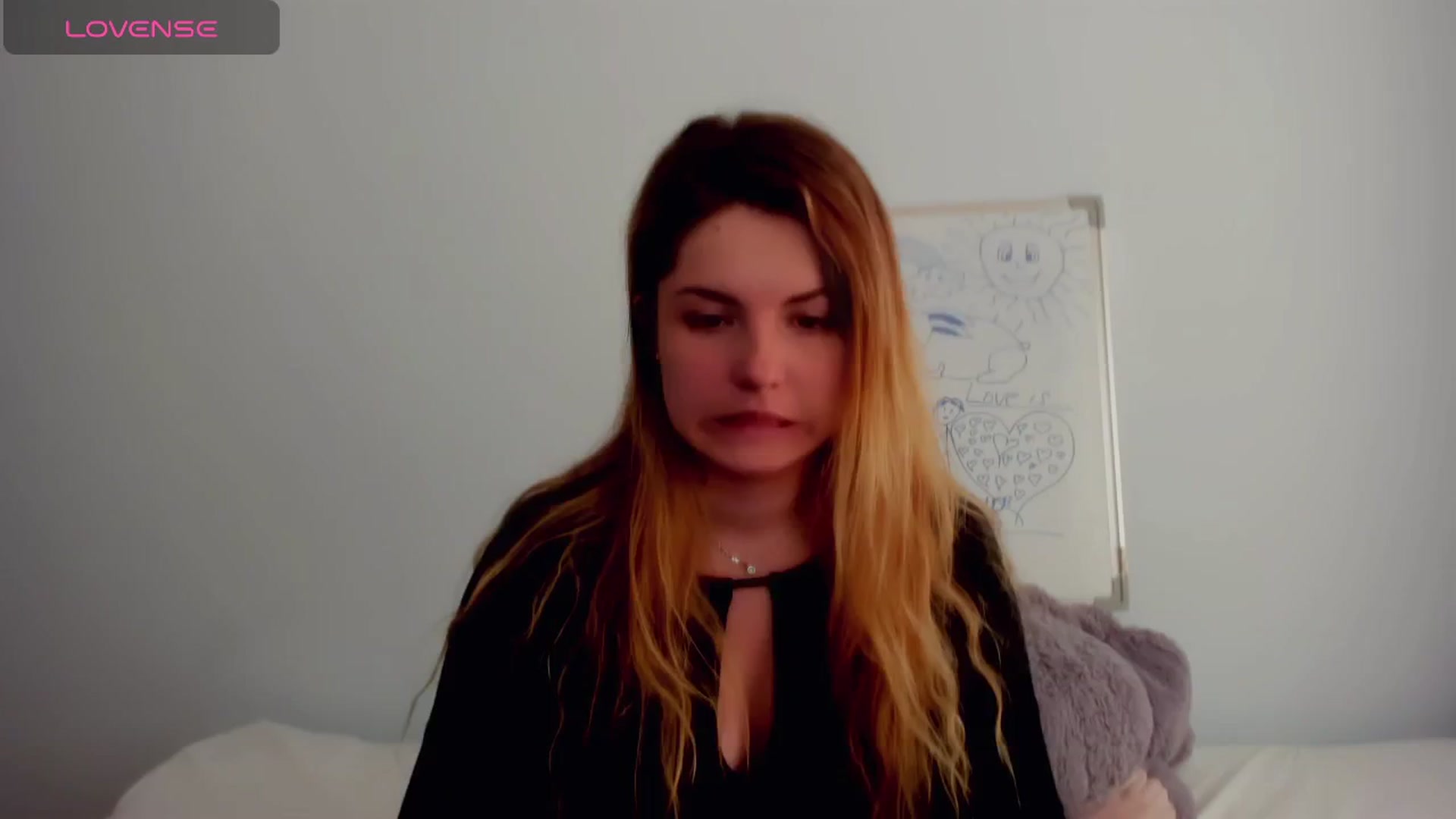 Gallery image thumbnail from Miriam_Mills's myfreecams stream on, 05/13/2024, 10:02 image 4 of 20