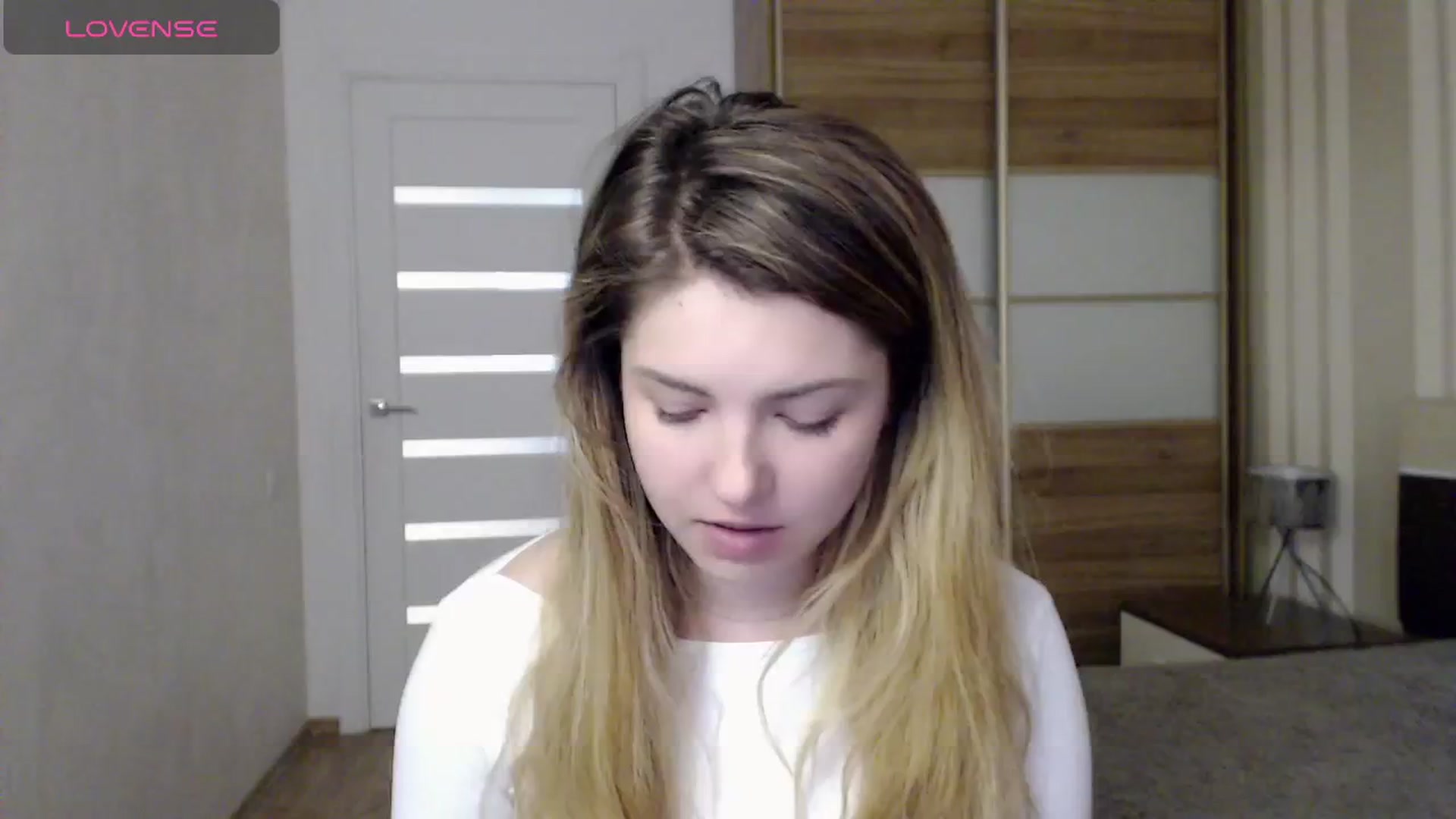 Gallery image thumbnail from Miriam_Mills's myfreecams stream on, 05/14/2024, 08:17 image 10 of 20