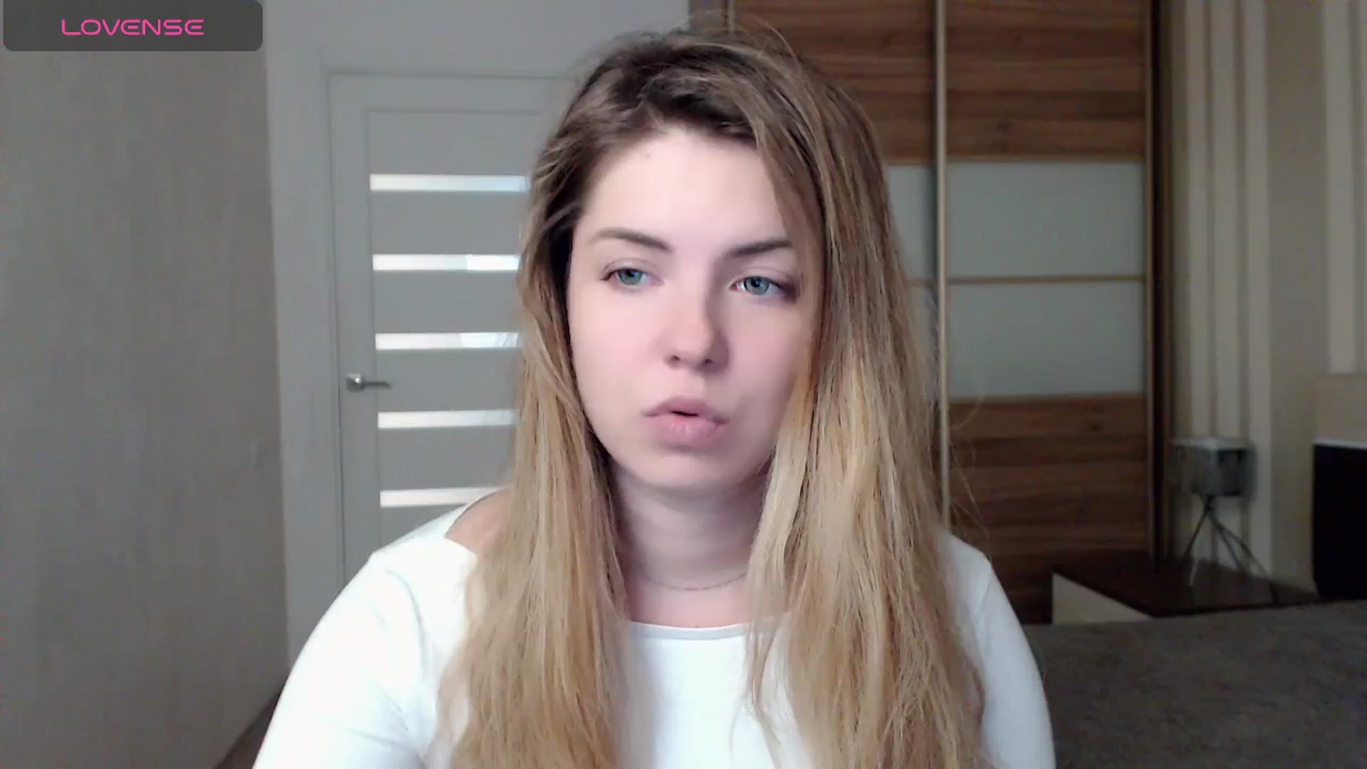 Gallery image thumbnail from Miriam_Mills's myfreecams stream on, 05/14/2024, 08:17 image 8 of 20