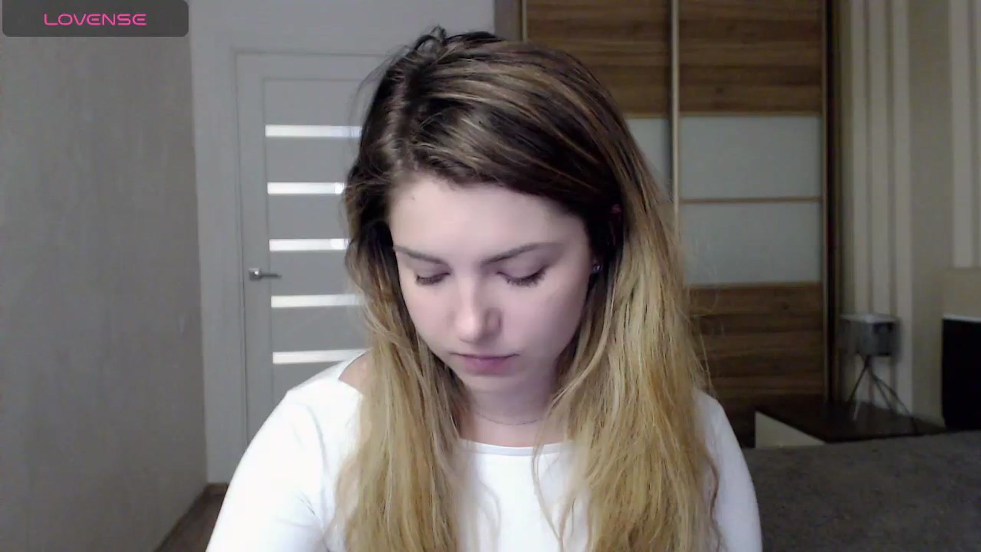 Gallery image thumbnail from Miriam_Mills's myfreecams stream on, 05/14/2024, 08:17 image 9 of 20
