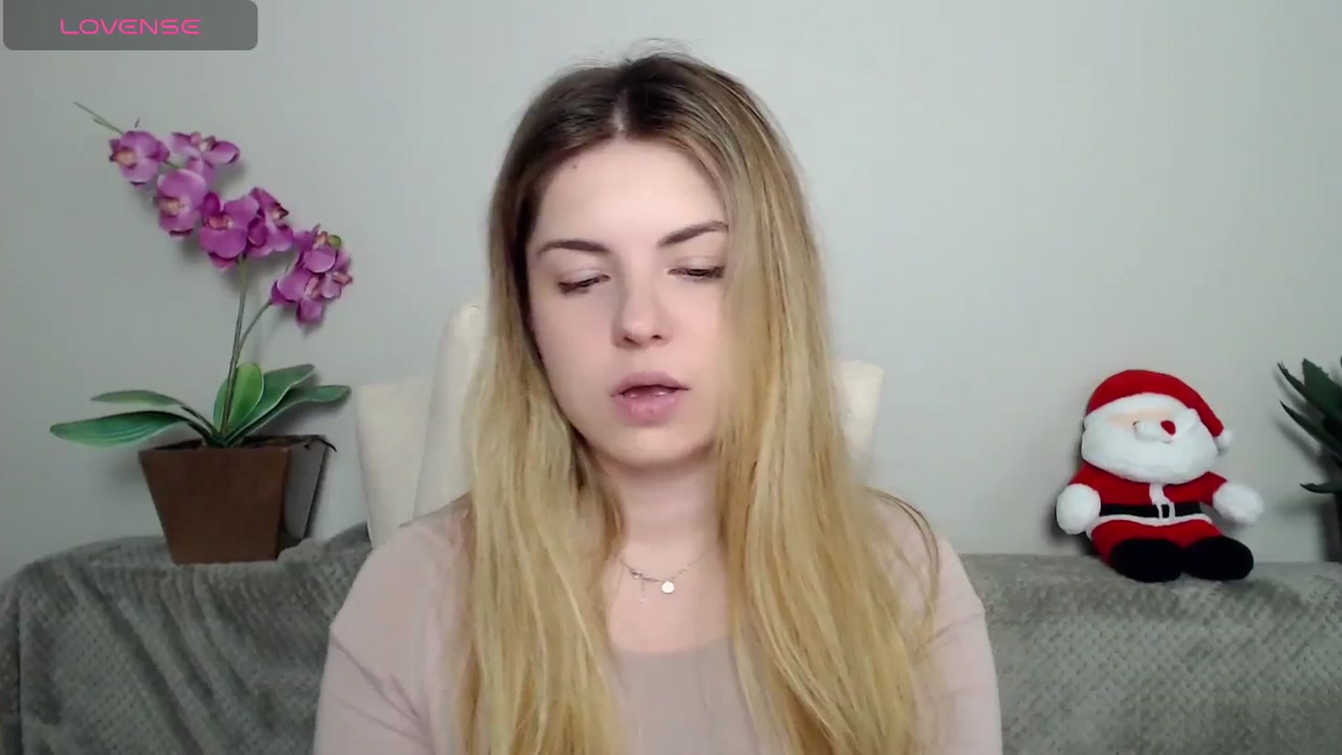 Gallery image thumbnail from Miriam_Mills's myfreecams stream on, 05/16/2024, 09:09 image 17 of 20