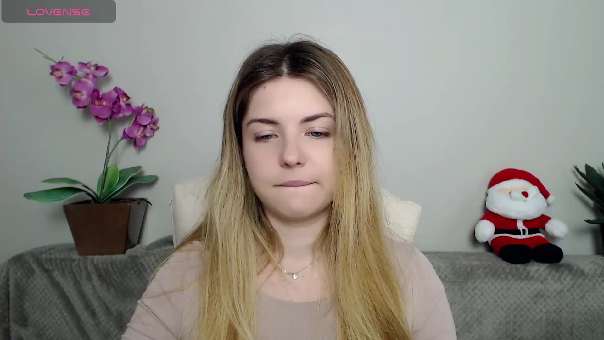 Gallery image thumbnail from Miriam_Mills's myfreecams stream on, 05/16/2024, 09:09 image 2 of 20
