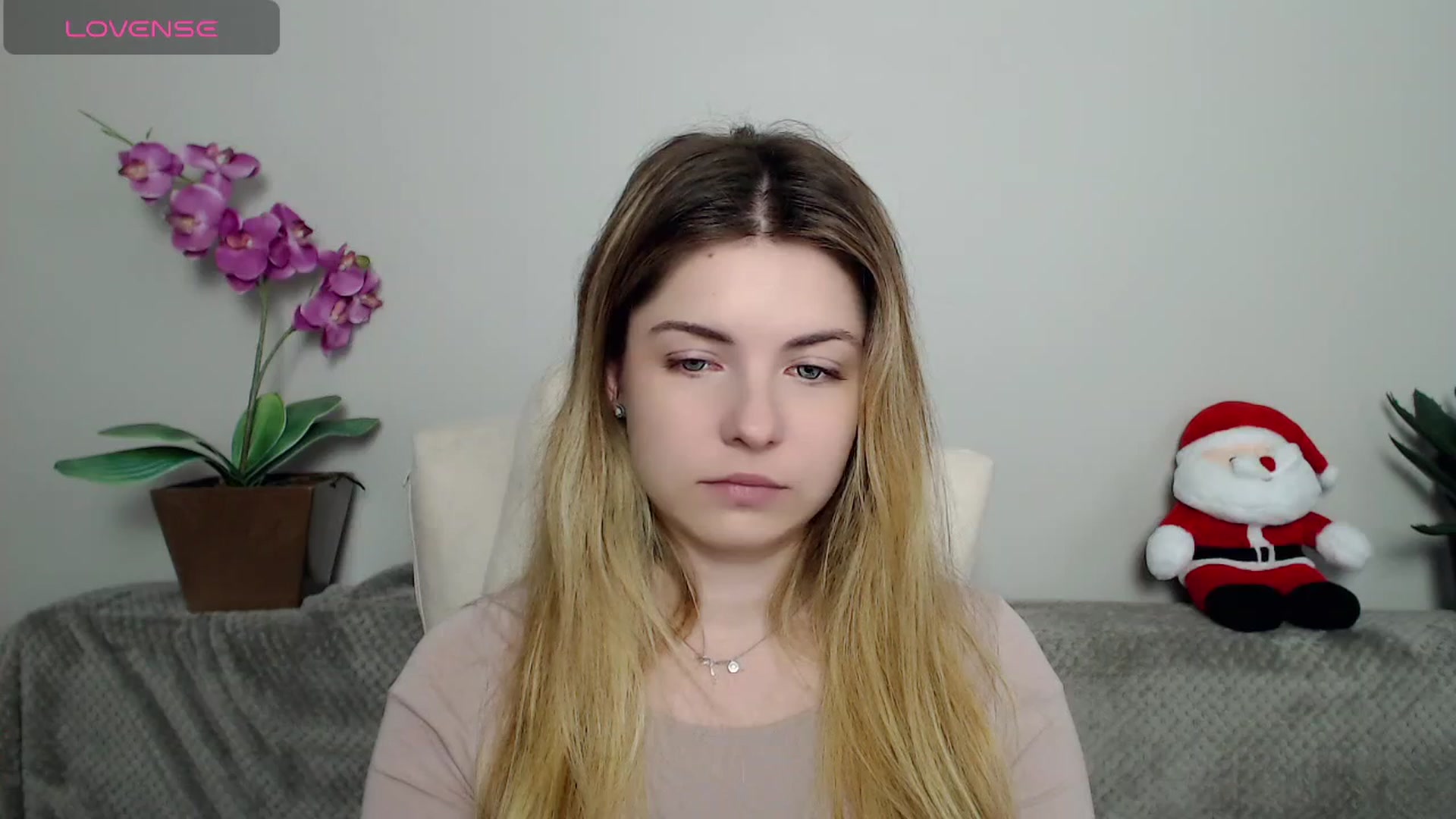 Gallery image thumbnail from Miriam_Mills's myfreecams stream on, 05/16/2024, 09:09 image 11 of 20