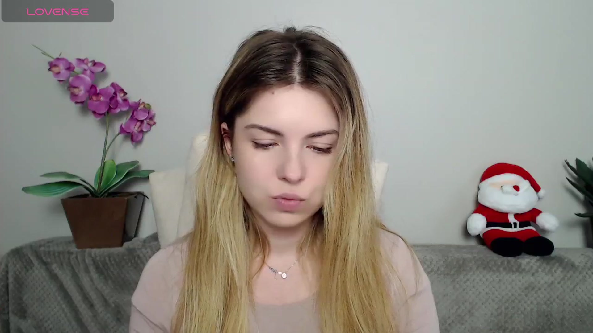 Gallery image thumbnail from Miriam_Mills's myfreecams stream on, 05/16/2024, 09:09 image 19 of 20