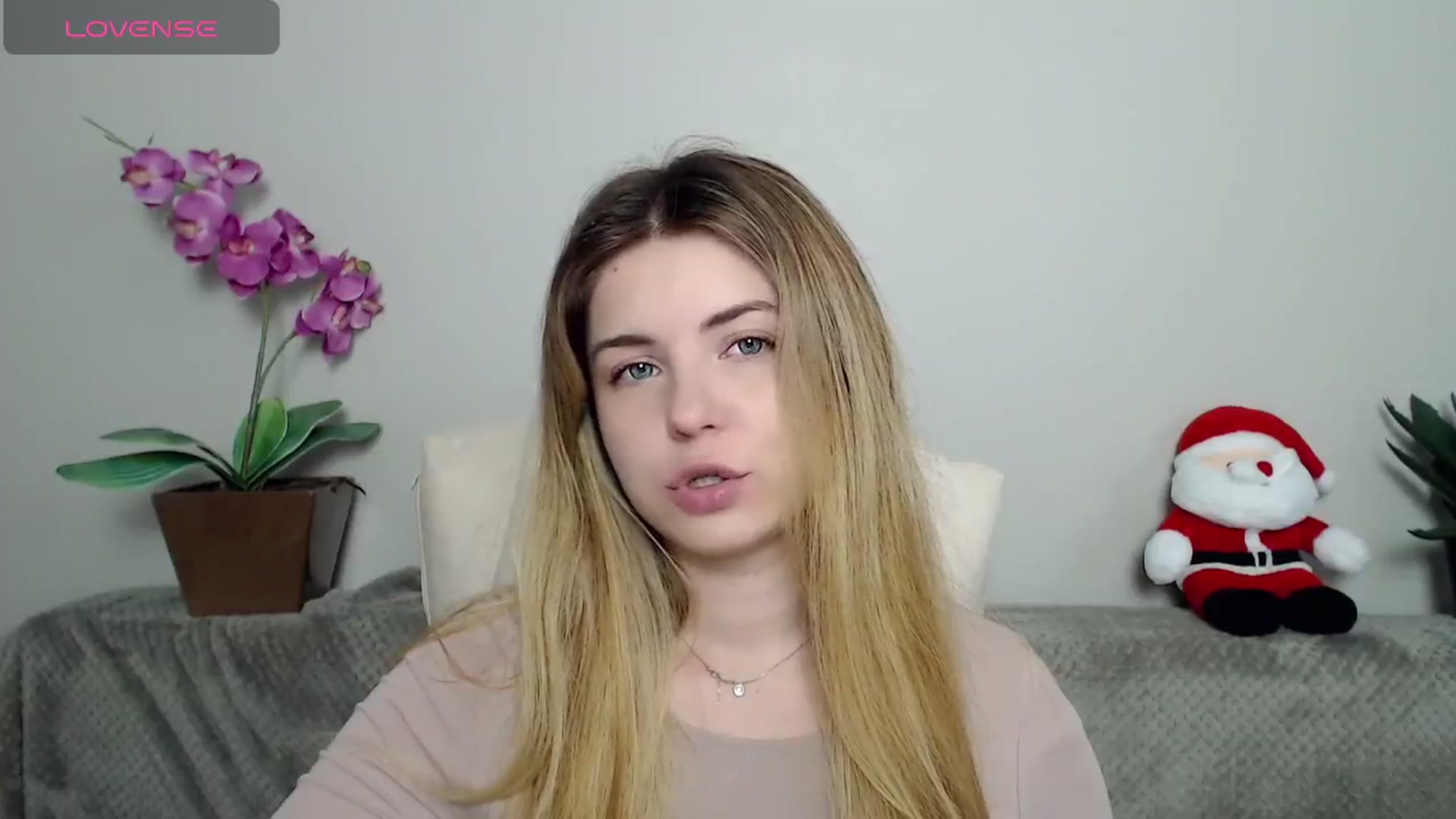 Gallery image thumbnail from Miriam_Mills's myfreecams stream on, 05/16/2024, 09:09 image 5 of 20