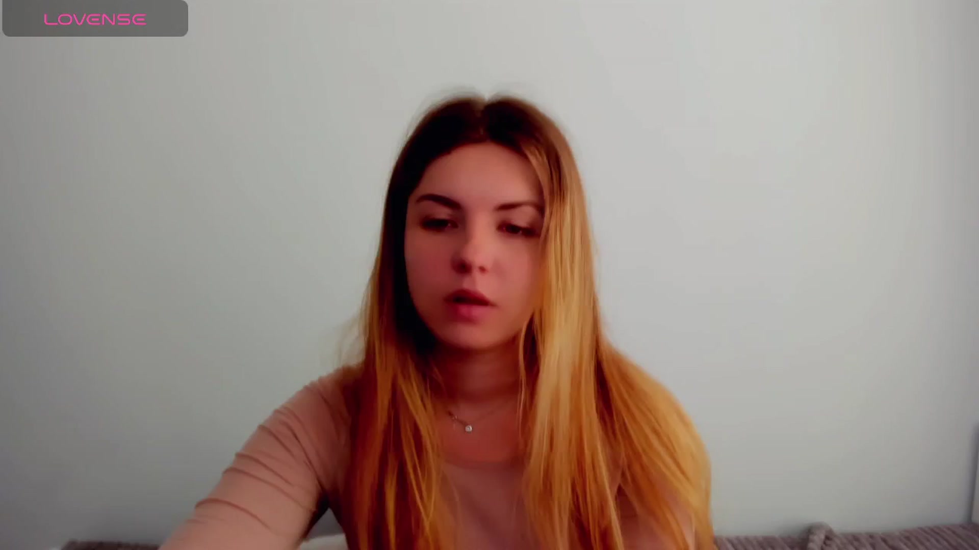 Gallery image thumbnail from Miriam_Mills's myfreecams stream on, 05/17/2024, 09:14 image 6 of 20