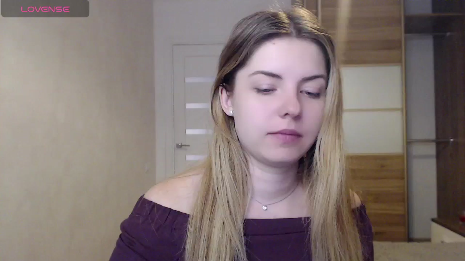 Gallery image thumbnail from Miriam_Mills's myfreecams stream on, 05/20/2024, 09:16 image 9 of 20
