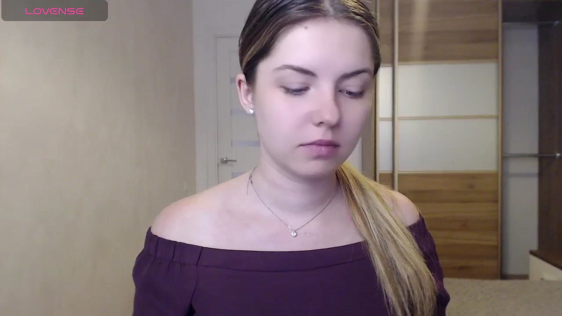 Gallery image thumbnail from Miriam_Mills's myfreecams stream on, 05/20/2024, 11:14 image 3 of 20