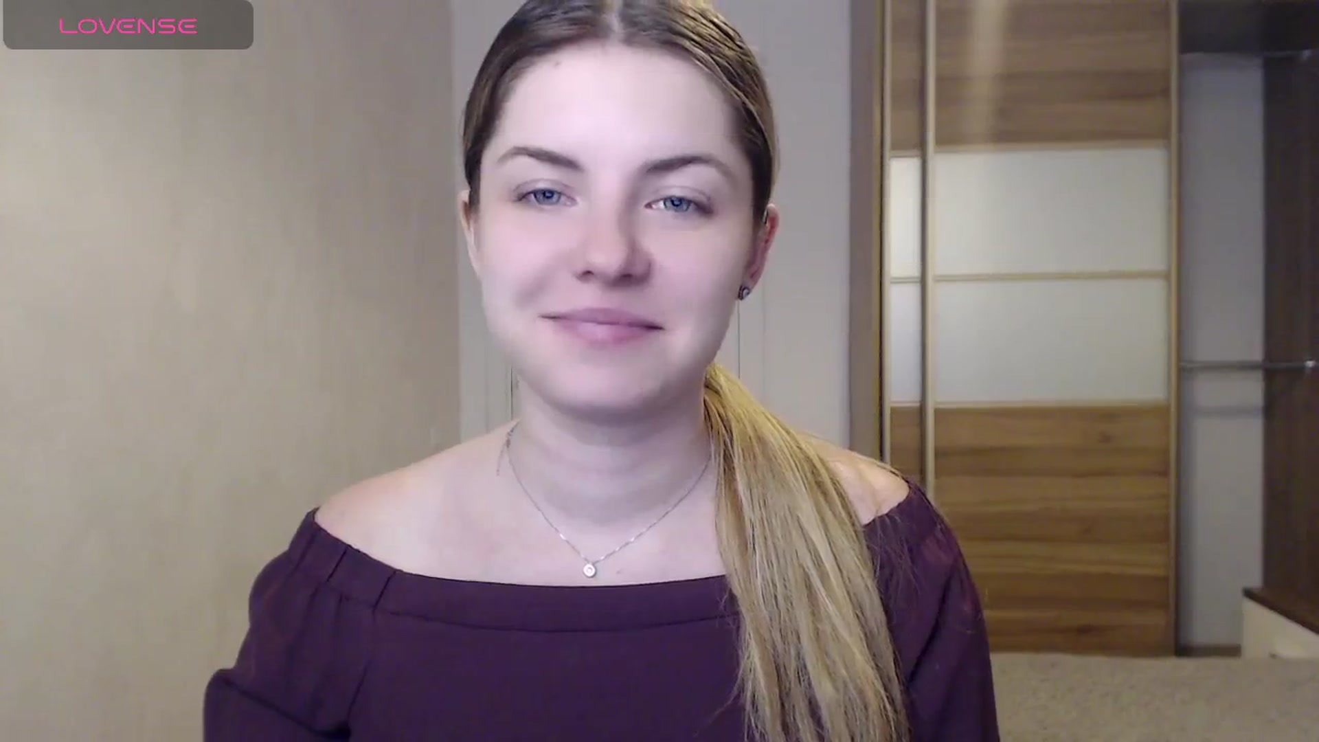 Gallery image thumbnail from Miriam_Mills's myfreecams stream on, 05/20/2024, 11:14 image 10 of 20