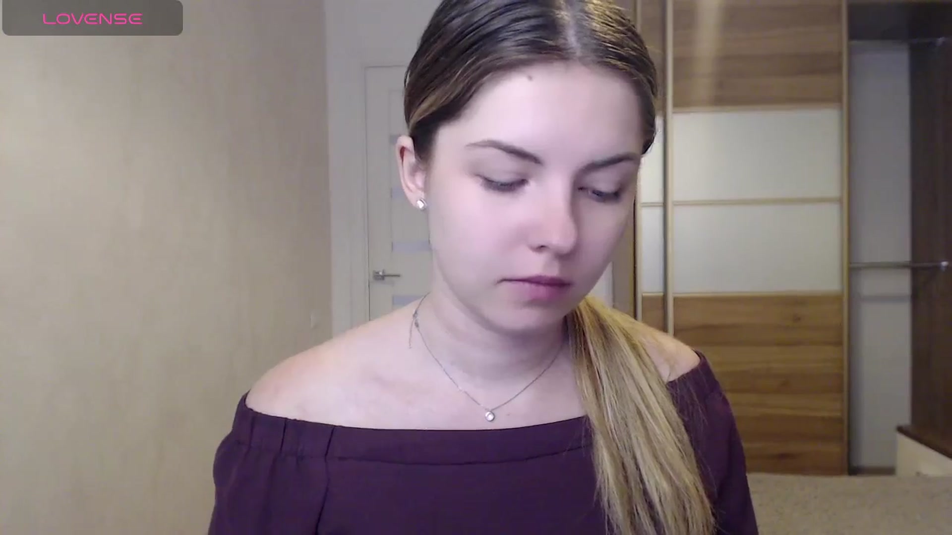 Gallery image thumbnail from Miriam_Mills's myfreecams stream on, 05/20/2024, 11:14 image 7 of 20