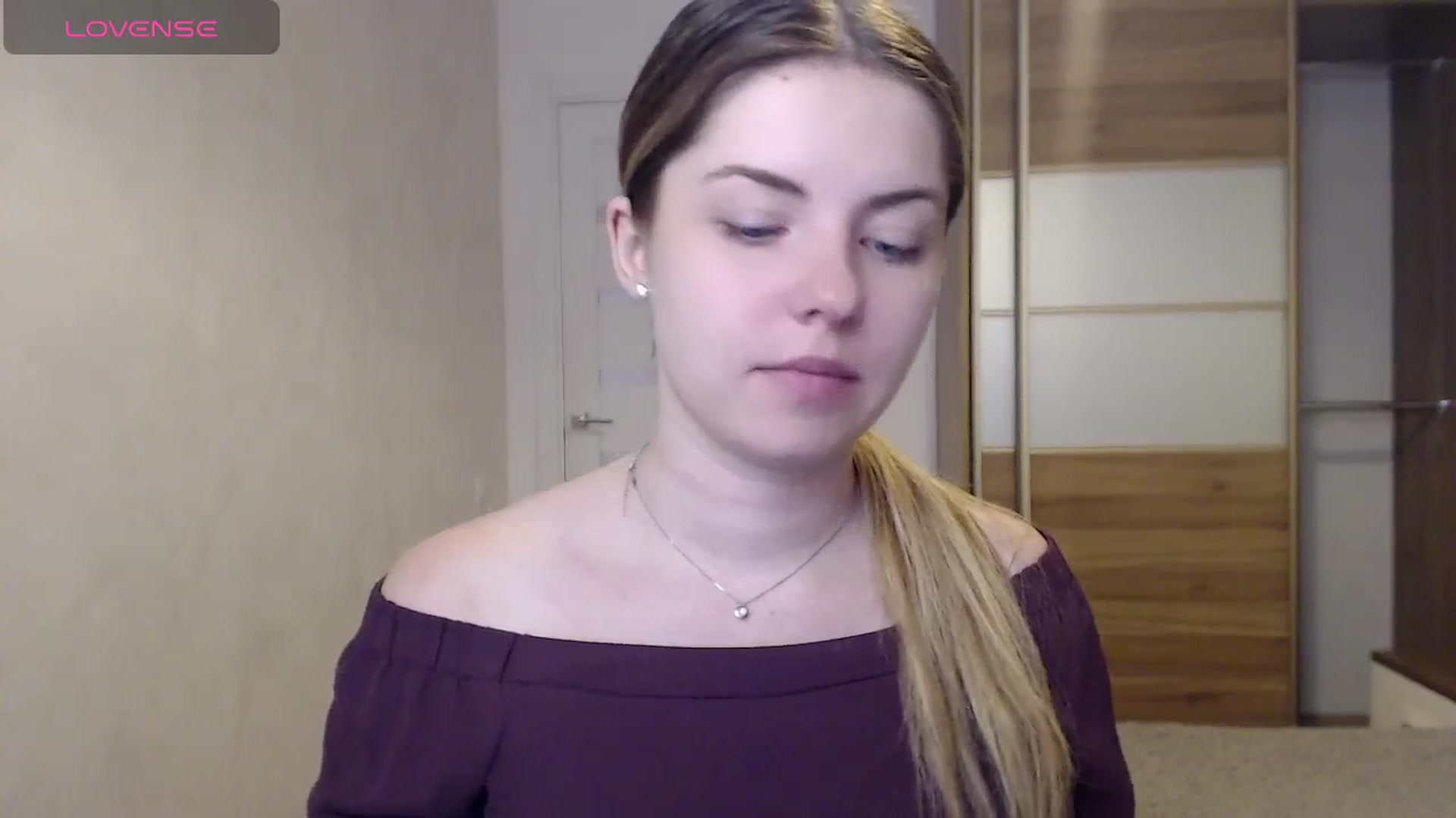 Gallery image thumbnail from Miriam_Mills's myfreecams stream on, 05/20/2024, 11:14 image 9 of 20