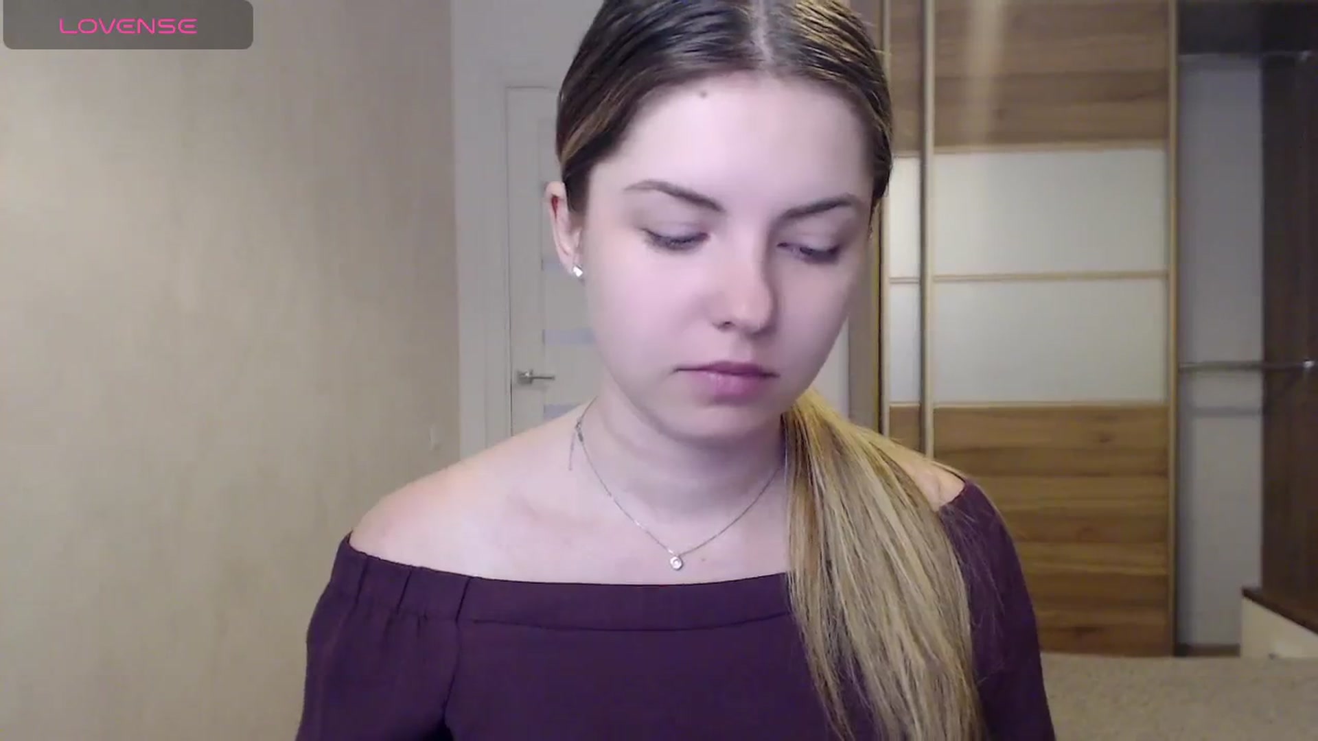 Gallery image thumbnail from Miriam_Mills's myfreecams stream on, 05/20/2024, 11:14 image 2 of 20