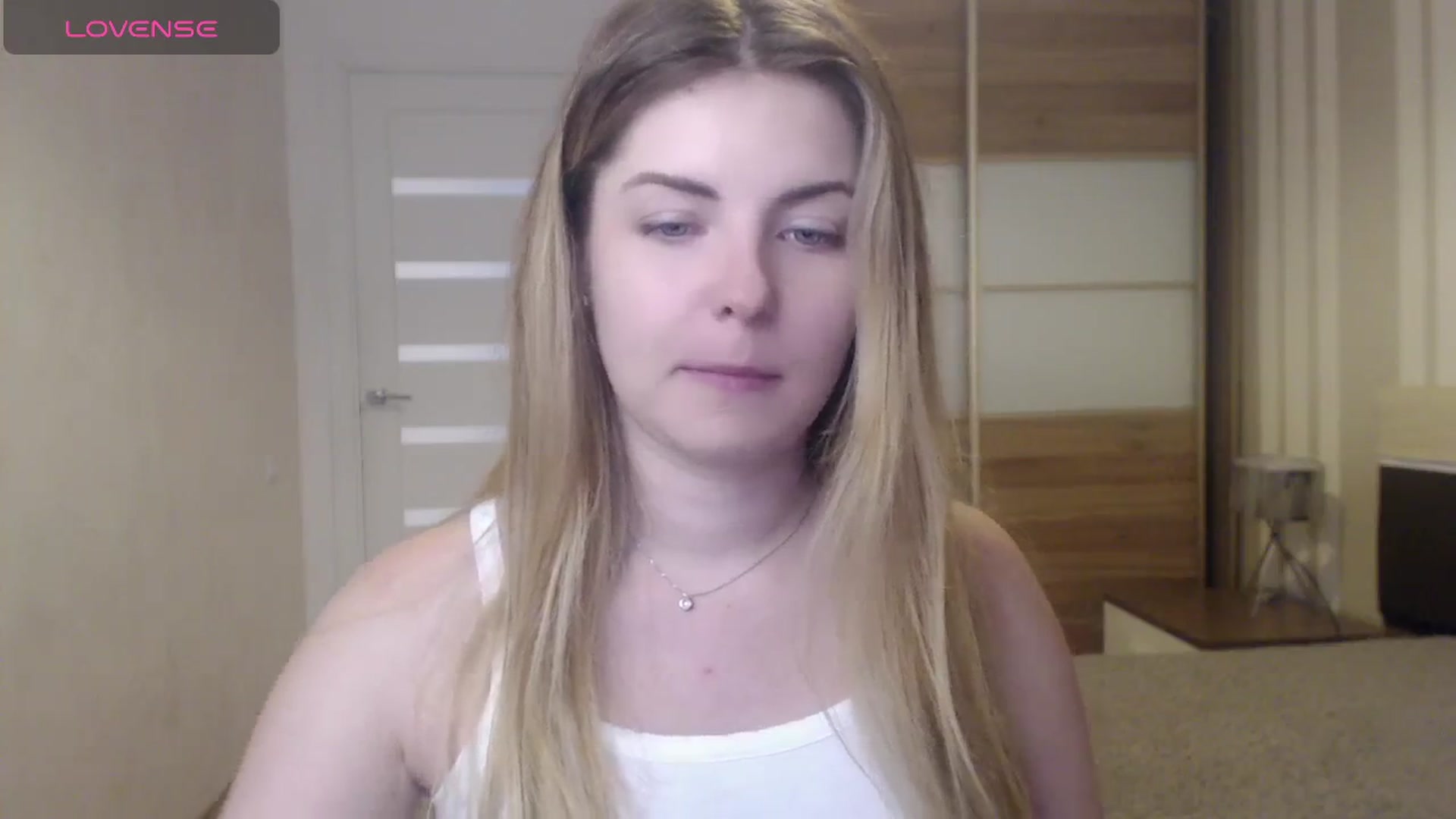 Gallery image thumbnail from Miriam_Mills's myfreecams stream on, 05/21/2024, 10:21 image 8 of 20