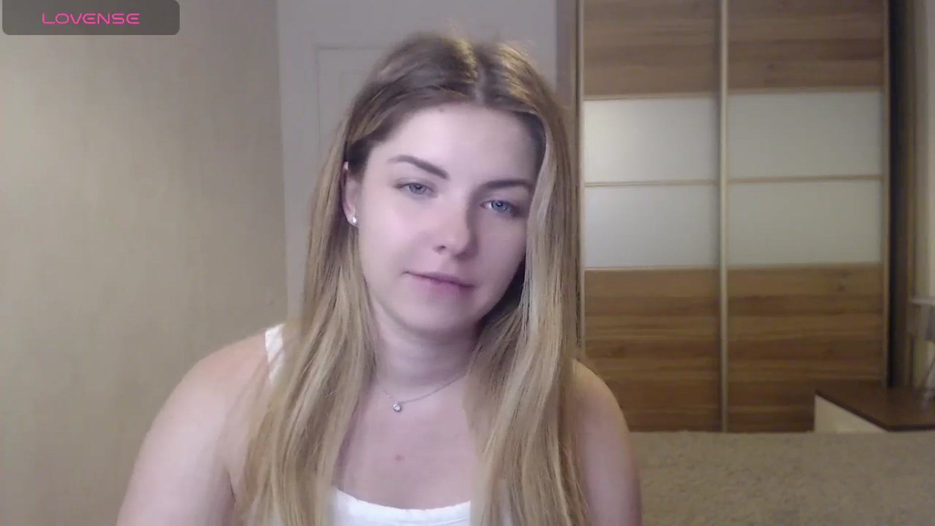 Gallery image thumbnail from Miriam_Mills's myfreecams stream on, 05/21/2024, 10:21 image 20 of 20