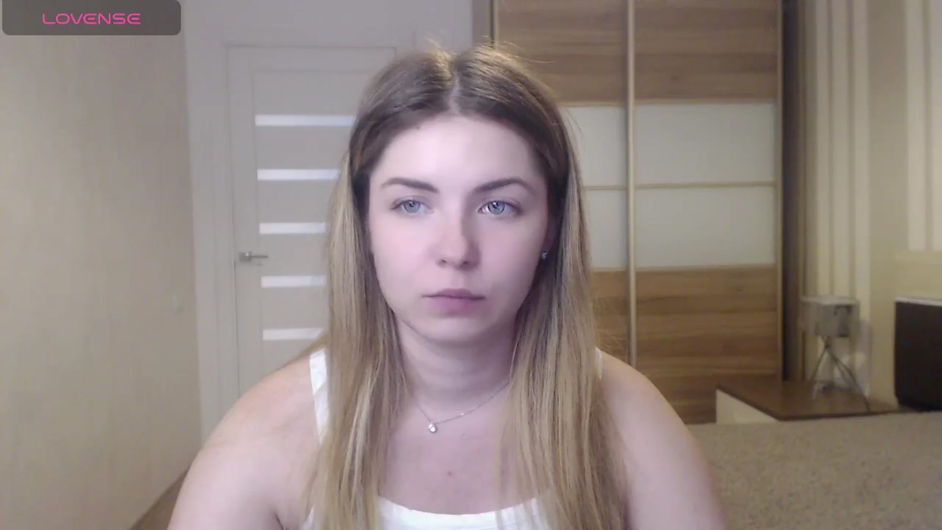 Gallery image thumbnail from Miriam_Mills's myfreecams stream on, 05/21/2024, 10:21 image 14 of 20