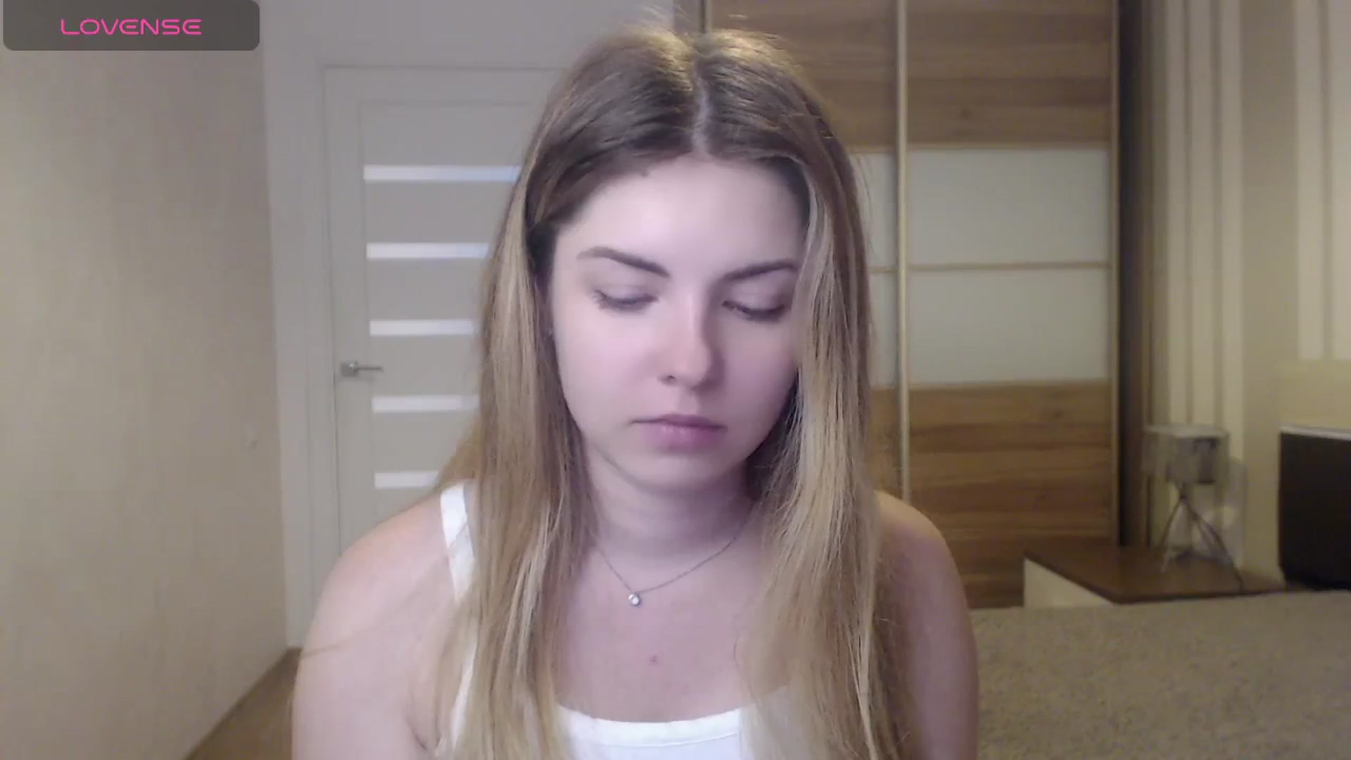Gallery image thumbnail from Miriam_Mills's myfreecams stream on, 05/21/2024, 10:21 image 9 of 20