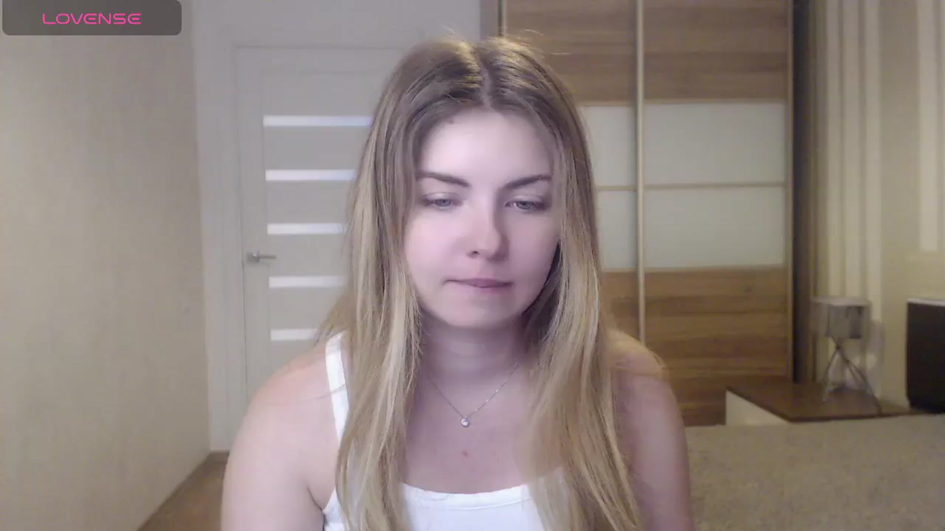 Gallery image thumbnail from Miriam_Mills's myfreecams stream on, 05/21/2024, 10:21 image 1 of 20