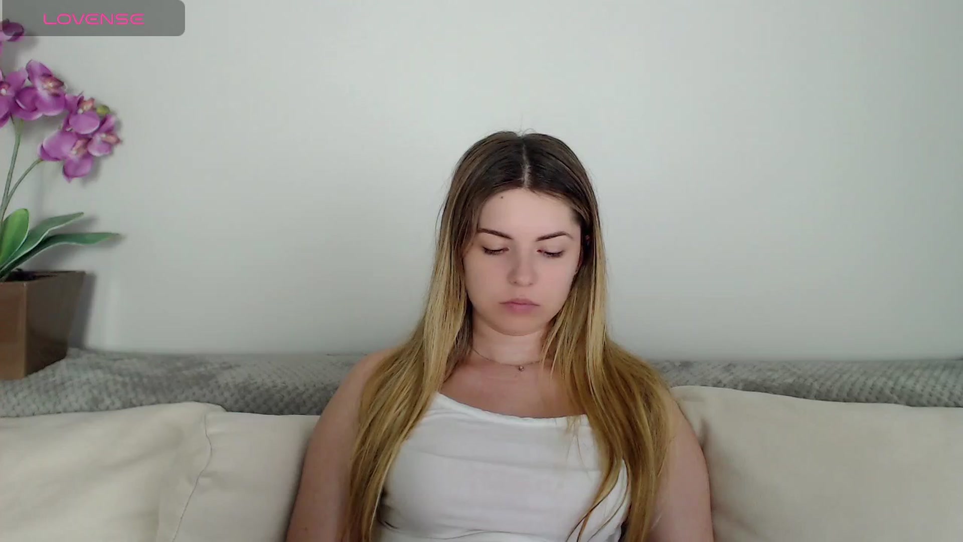 Gallery image thumbnail from Miriam_Mills's myfreecams stream on, 05/27/2024, 10:48 image 12 of 20