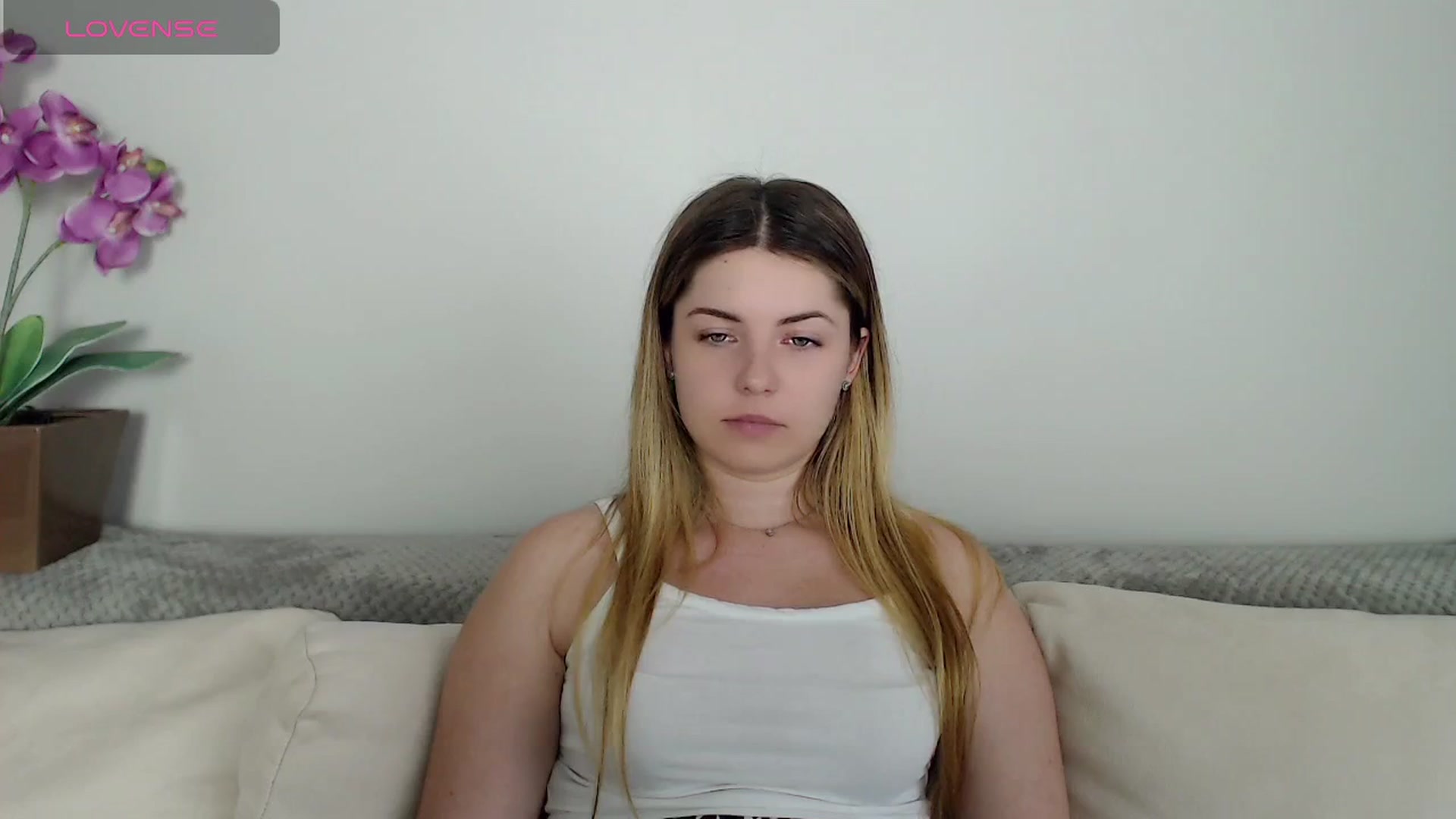 Gallery image thumbnail from Miriam_Mills's myfreecams stream on, 05/27/2024, 10:48 image 9 of 20