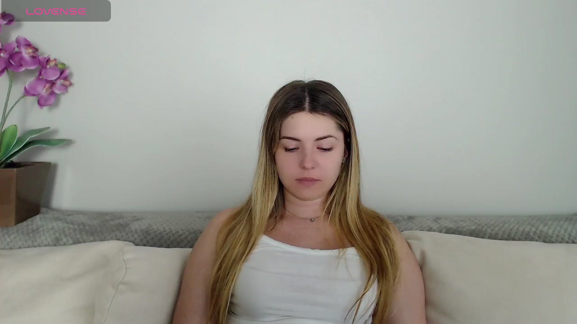 Gallery image thumbnail from Miriam_Mills's myfreecams stream on, 05/27/2024, 10:48 image 13 of 20