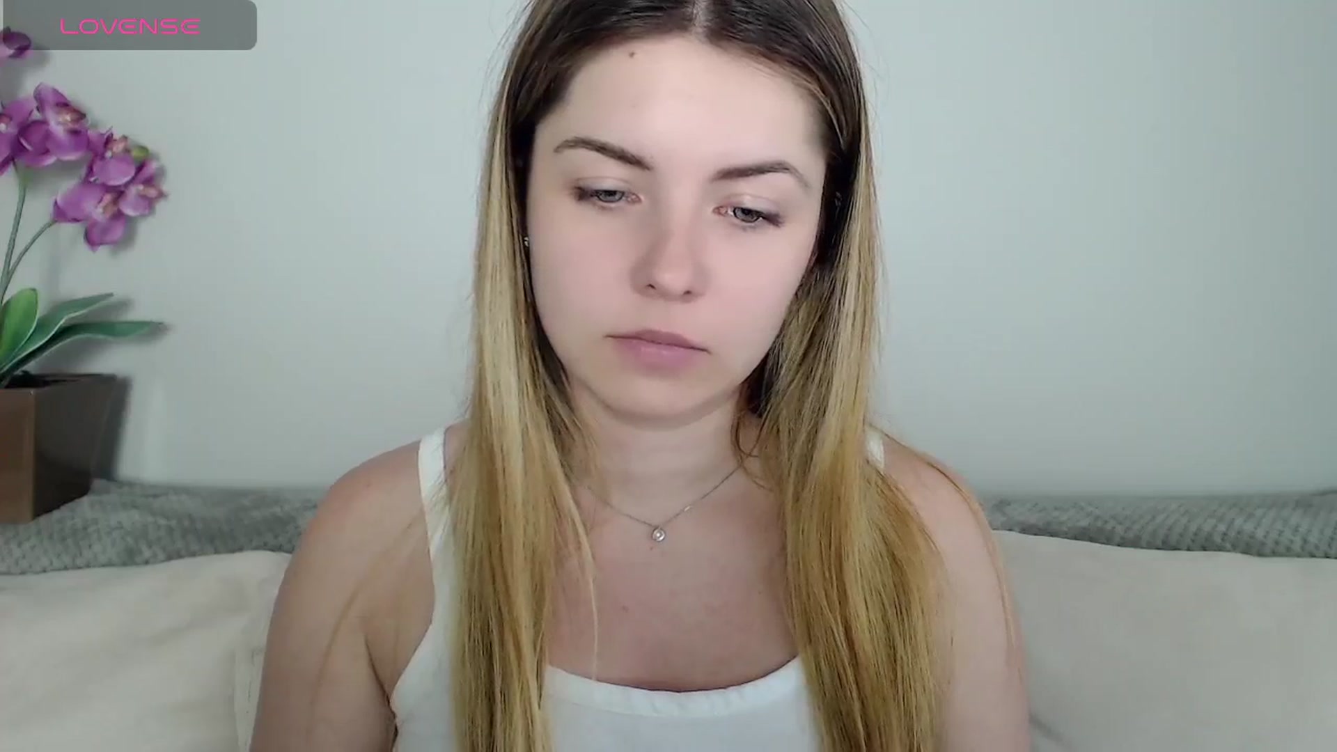 Gallery image thumbnail from Miriam_Mills's myfreecams stream on, 05/27/2024, 10:48 image 20 of 20