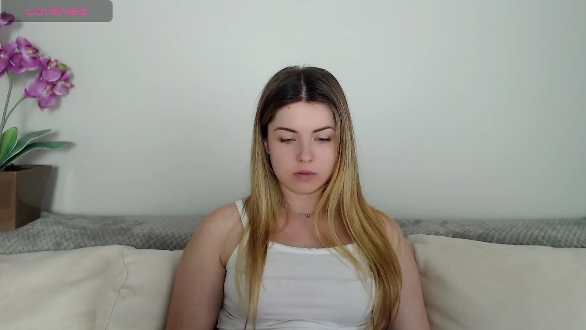 Gallery image thumbnail from Miriam_Mills's myfreecams stream on, 05/27/2024, 10:48 image 5 of 20