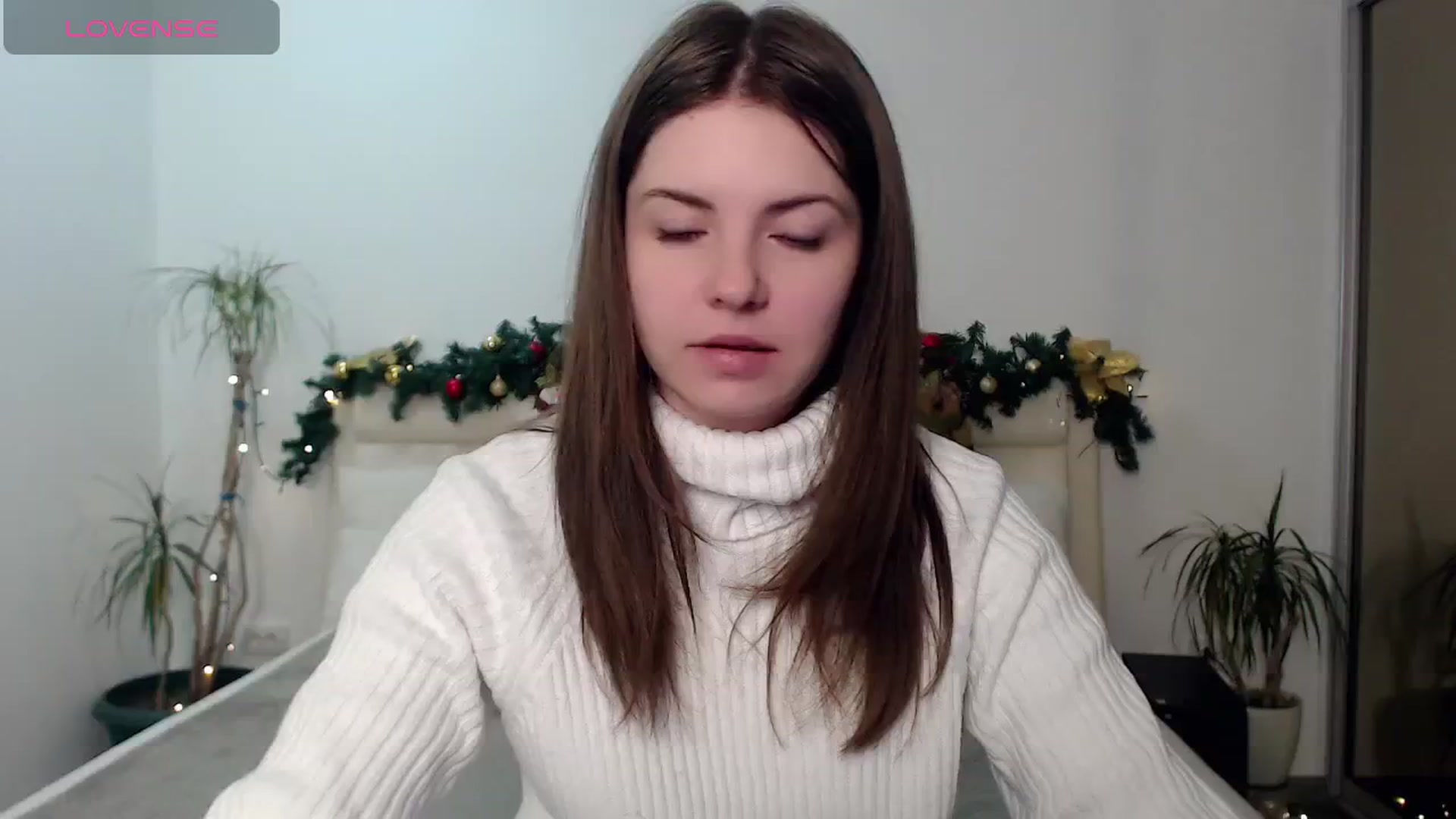 Gallery image thumbnail from Miriam_Mills's myfreecams stream on, 12/26/2024, 10:44 image 12 of 20
