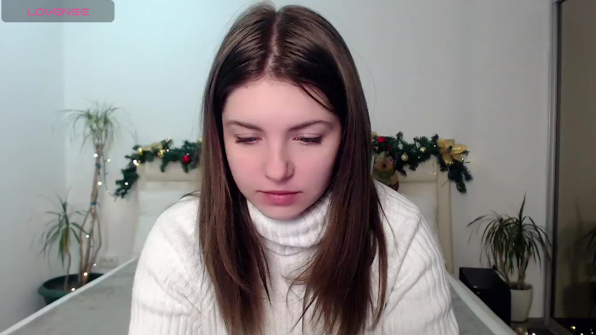 Gallery image thumbnail from Miriam_Mills's myfreecams stream on, 12/26/2024, 10:44 image 10 of 20