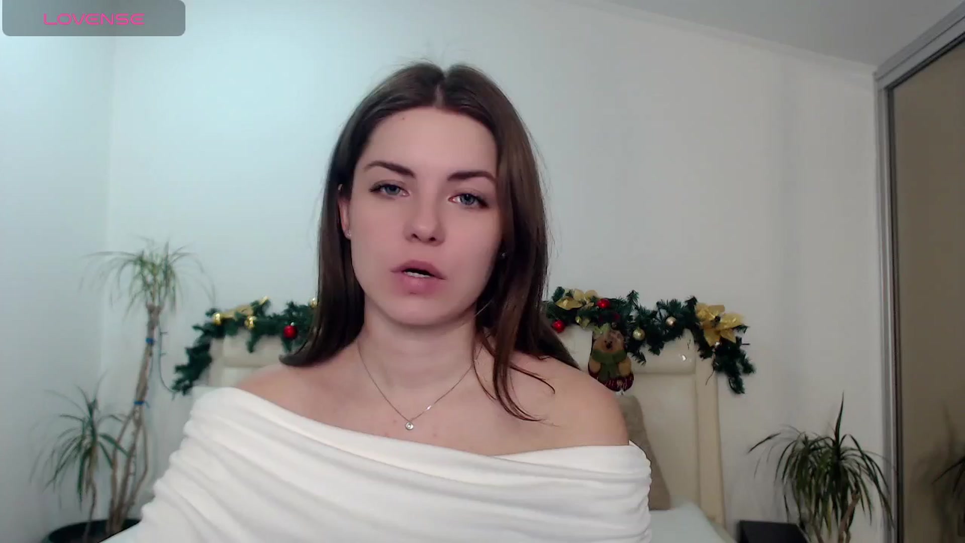 Gallery image thumbnail from Miriam_Mills's myfreecams stream on, 12/31/2024, 12:37 image 13 of 20