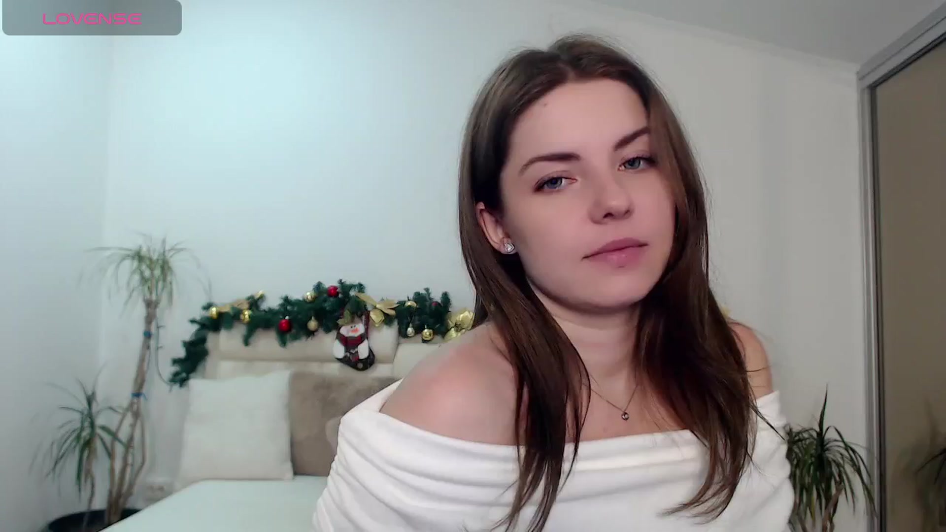 Gallery image thumbnail from Miriam_Mills's myfreecams stream on, 12/31/2024, 12:37 image 12 of 20