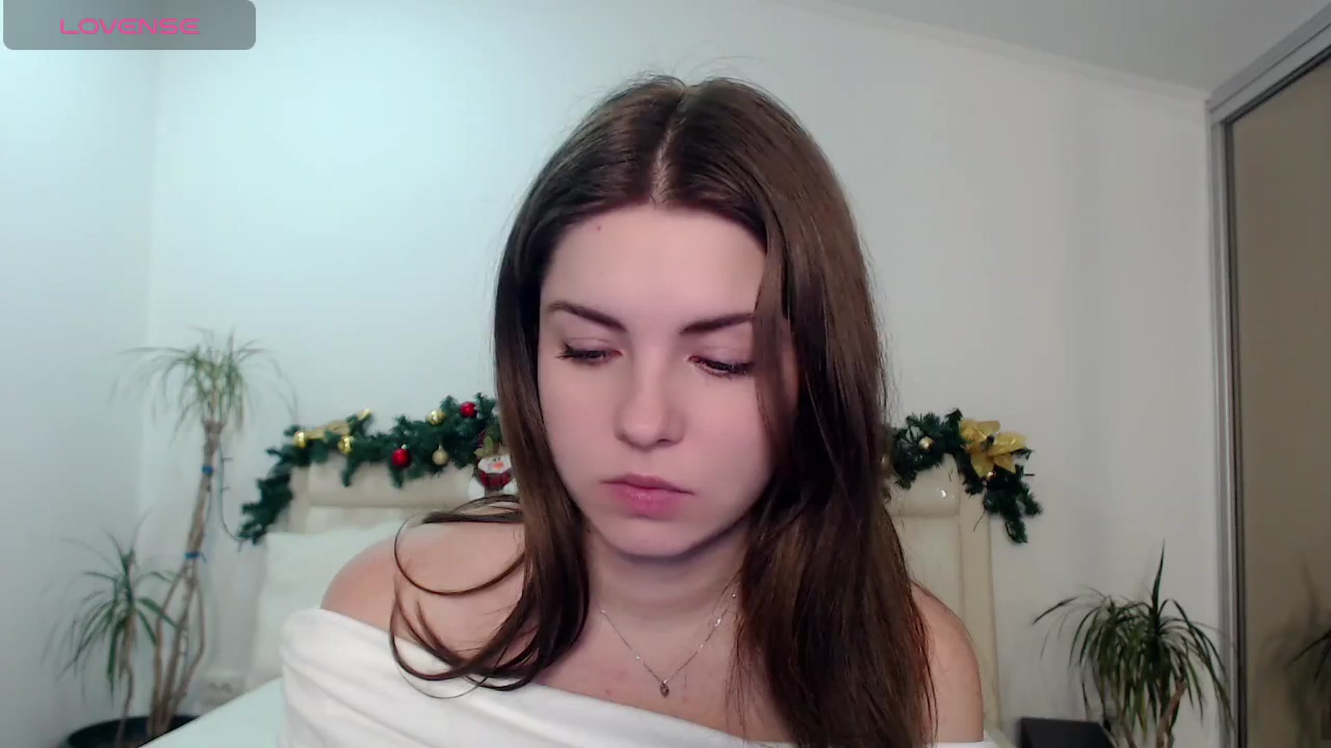 Gallery image thumbnail from Miriam_Mills's myfreecams stream on, 12/31/2024, 12:37 image 9 of 20